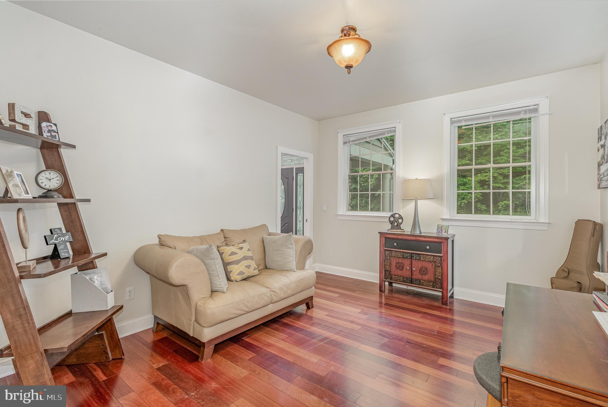 WILLOW LAKE - Residential