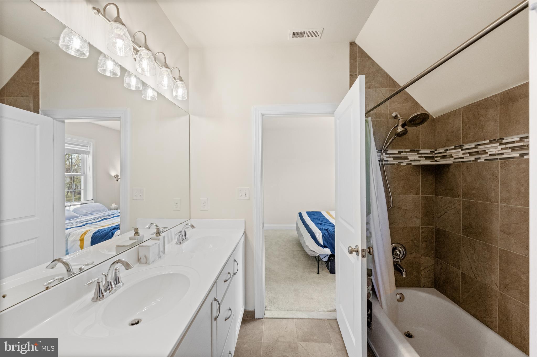 WATERFORD AT GARNET - Residential