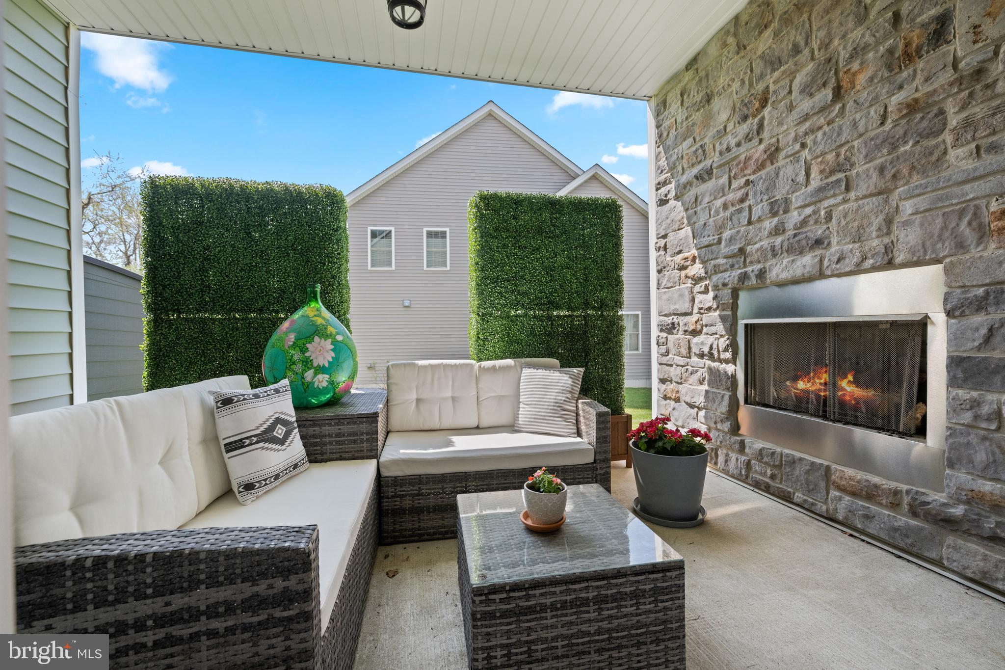 WATERFORD AT GARNET - Residential