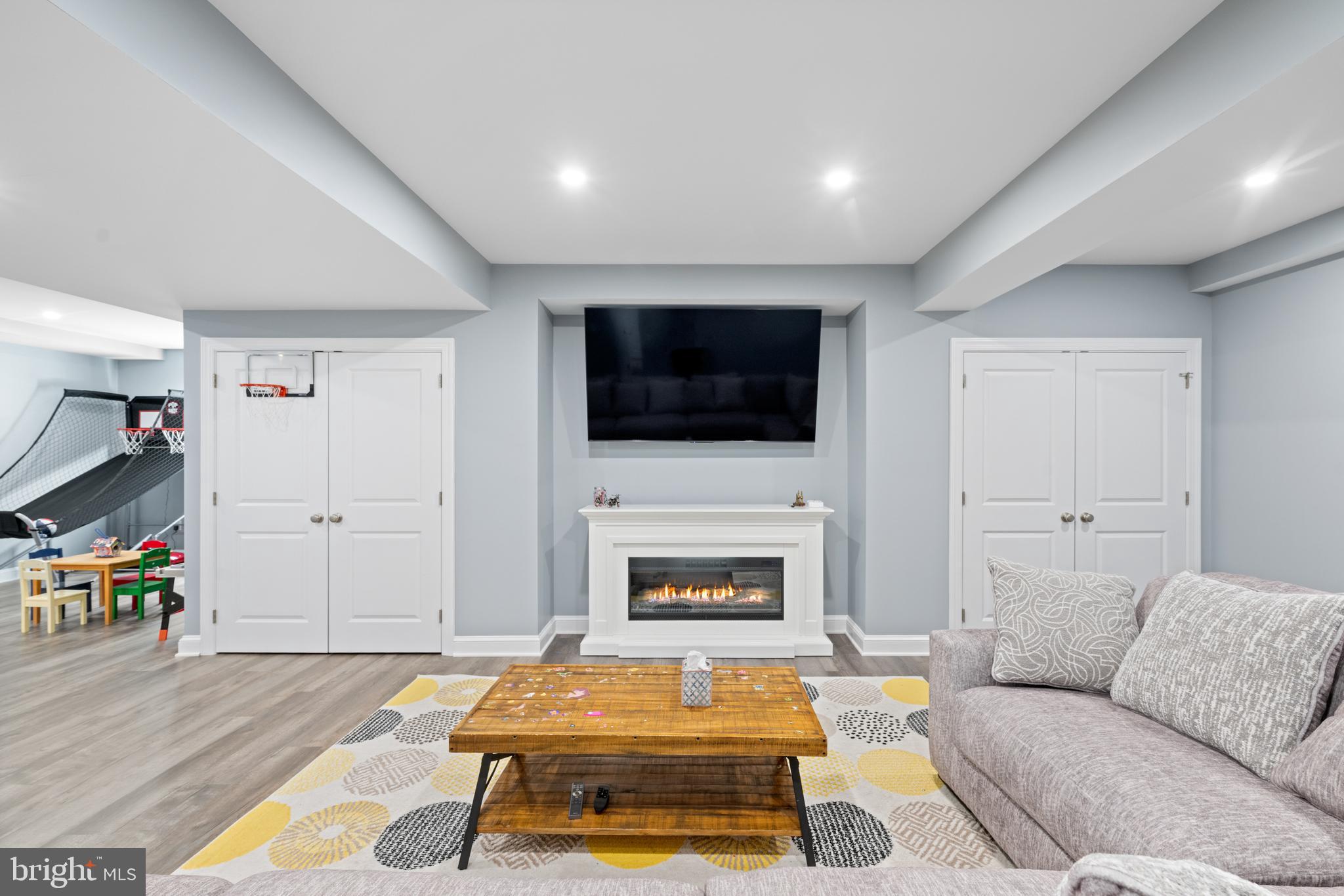 WATERFORD AT GARNET - Residential