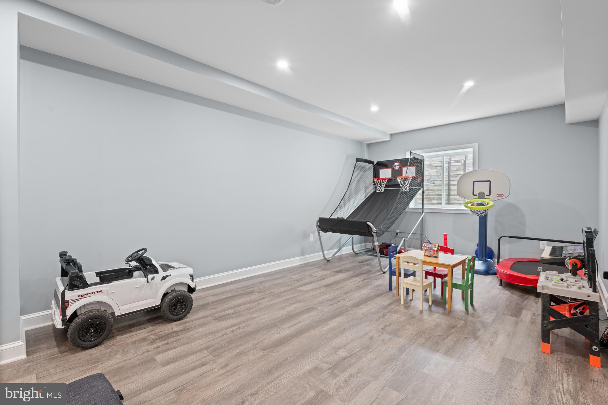 WATERFORD AT GARNET - Residential