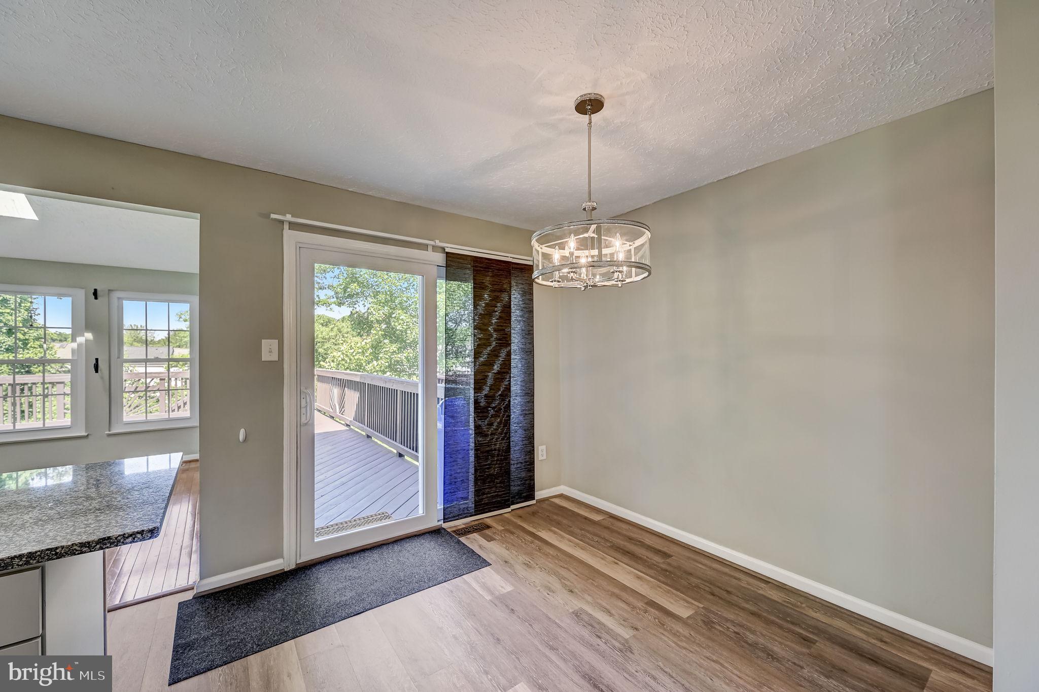 CONSTANT FRIENDSHIP - Residential