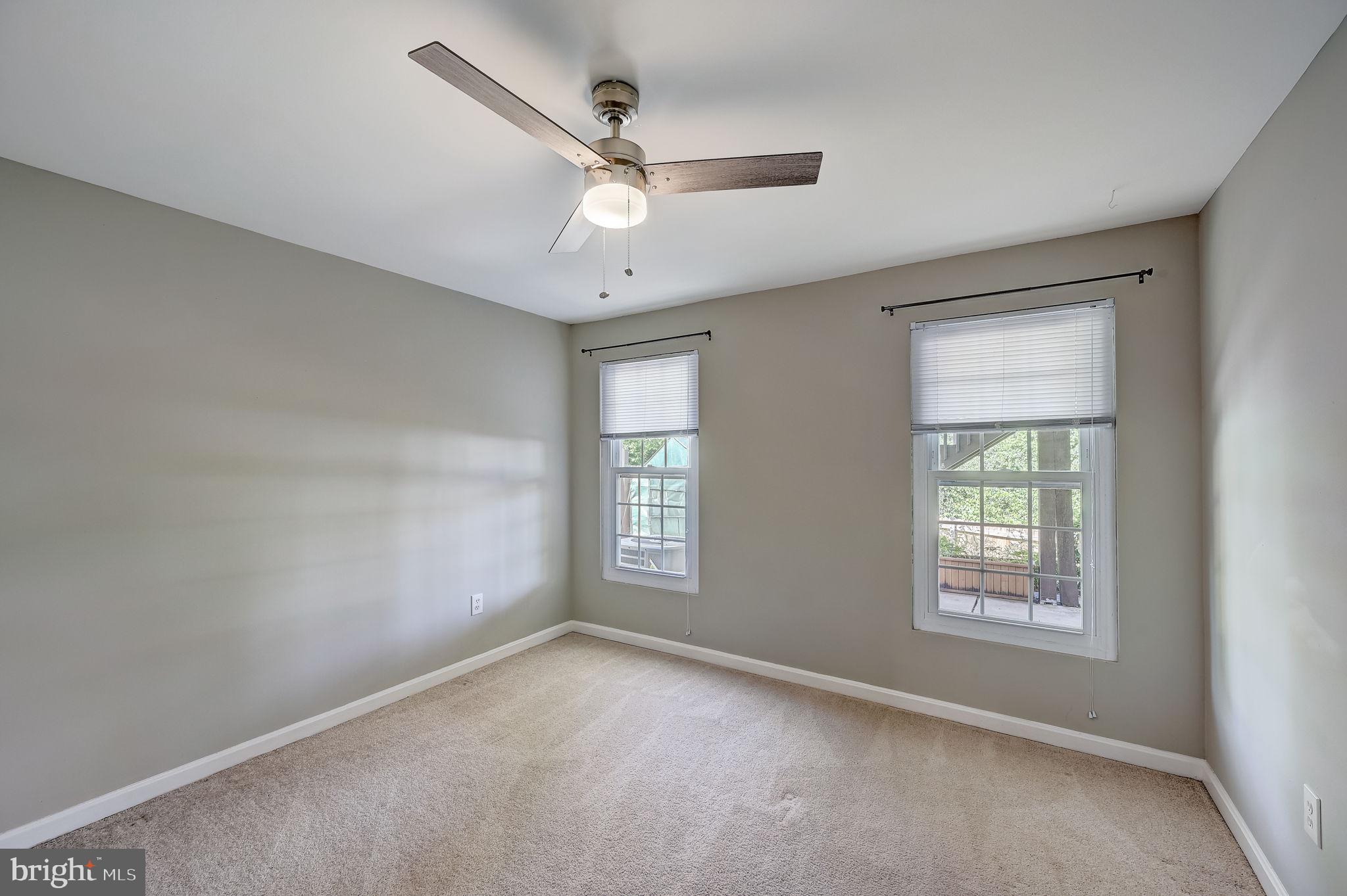 CONSTANT FRIENDSHIP - Residential