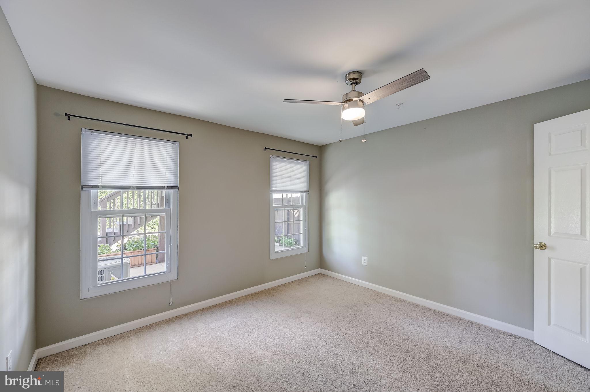 CONSTANT FRIENDSHIP - Residential