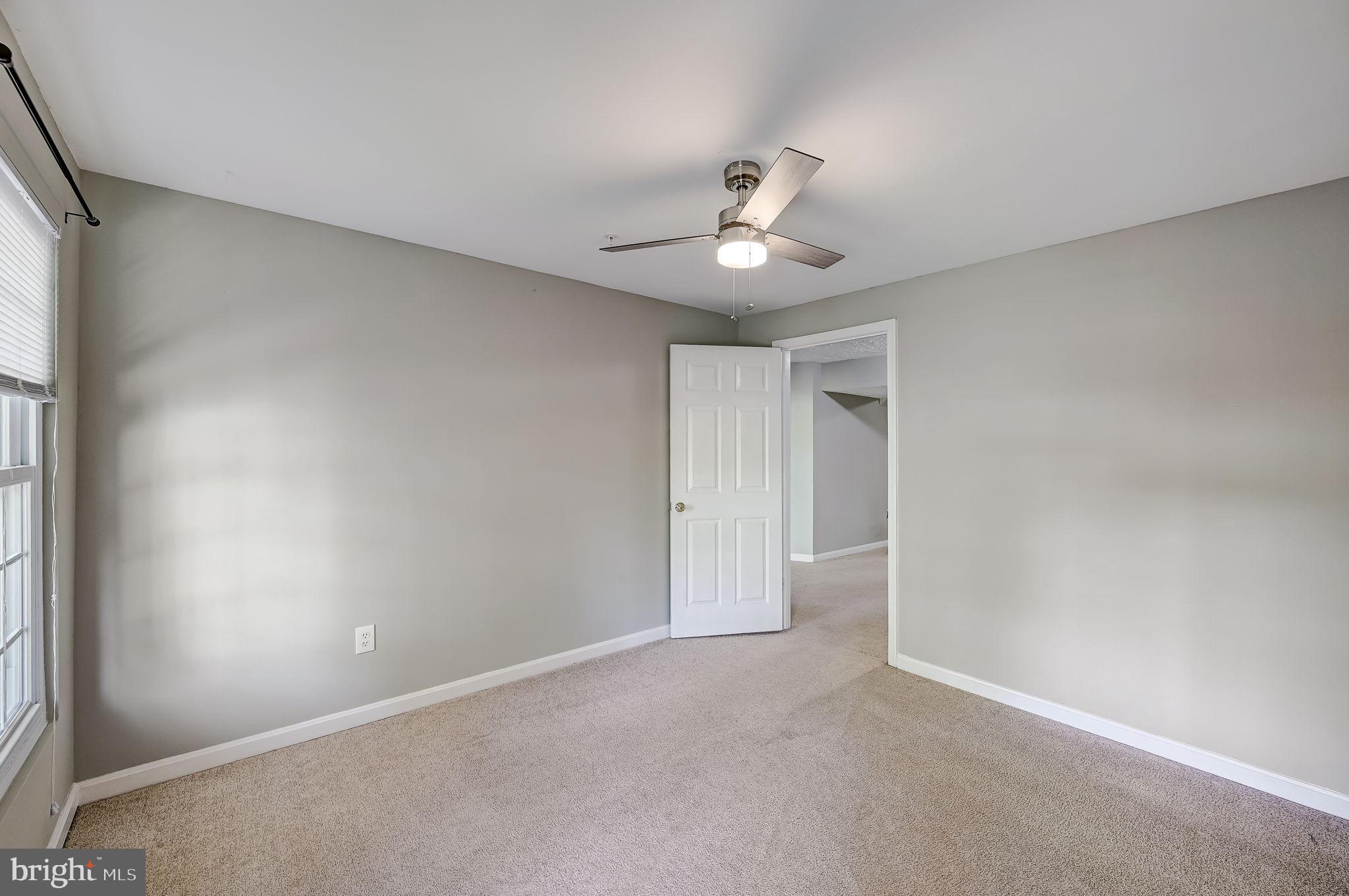 CONSTANT FRIENDSHIP - Residential