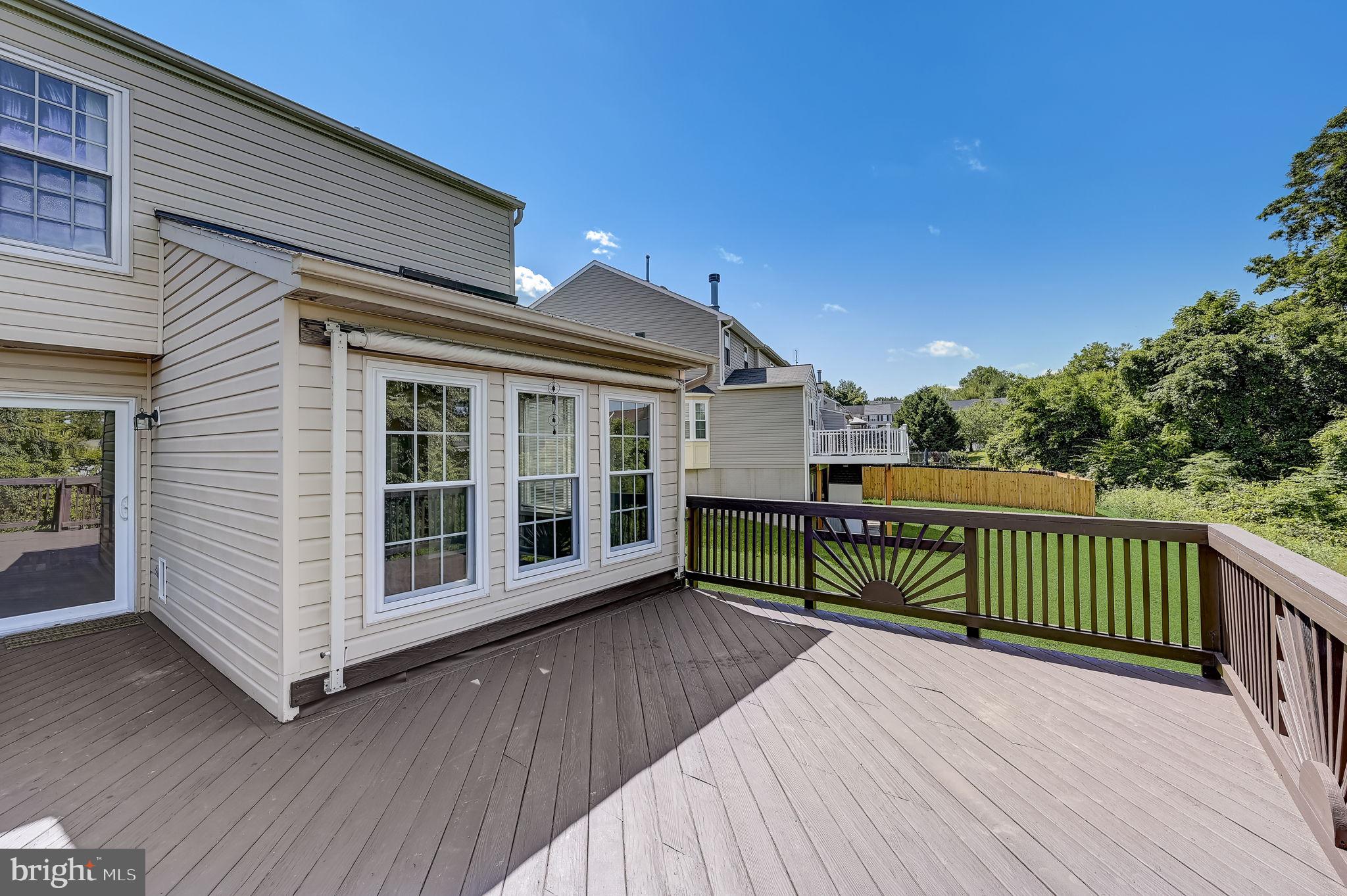 CONSTANT FRIENDSHIP - Residential