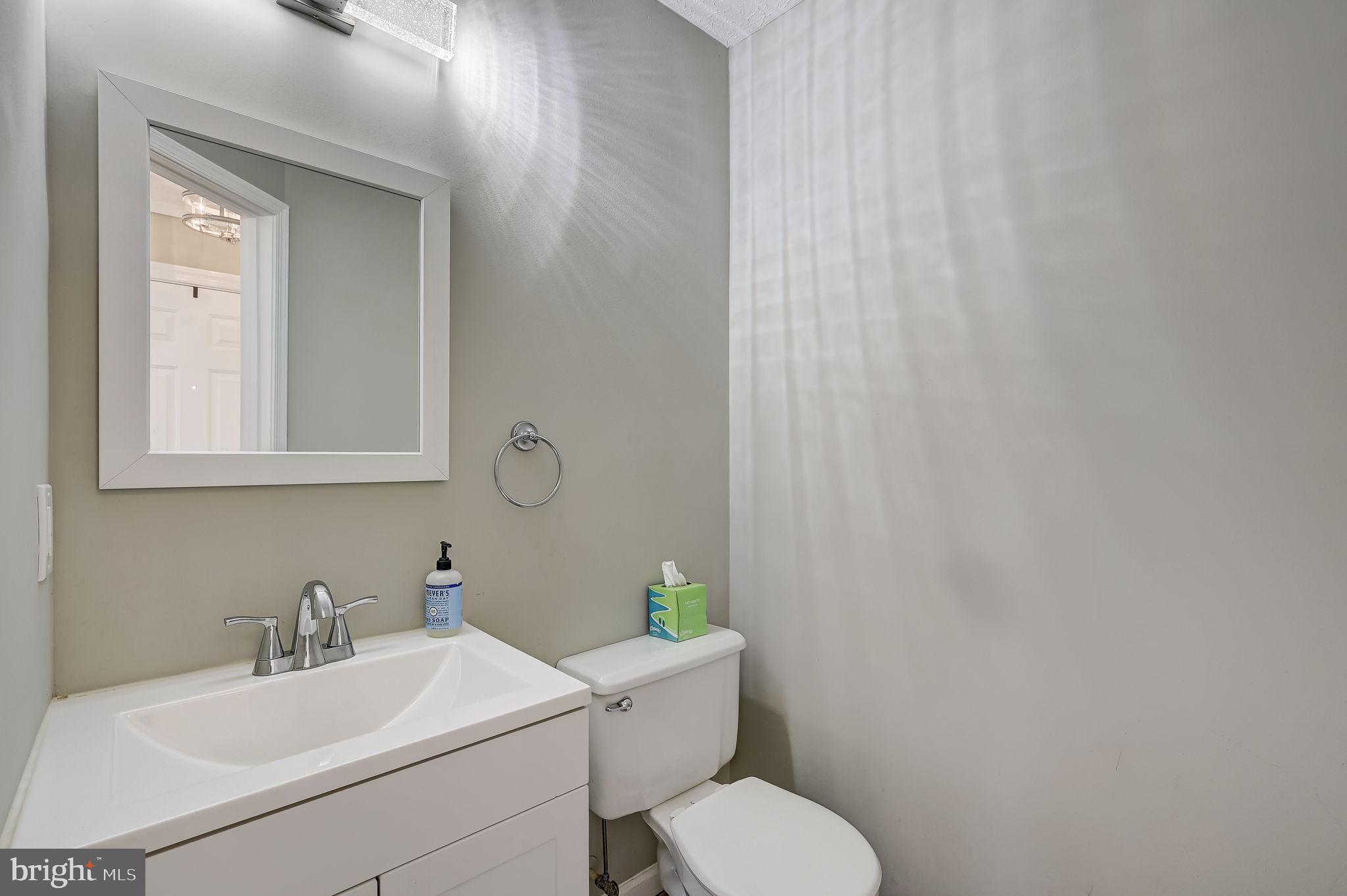 CONSTANT FRIENDSHIP - Residential