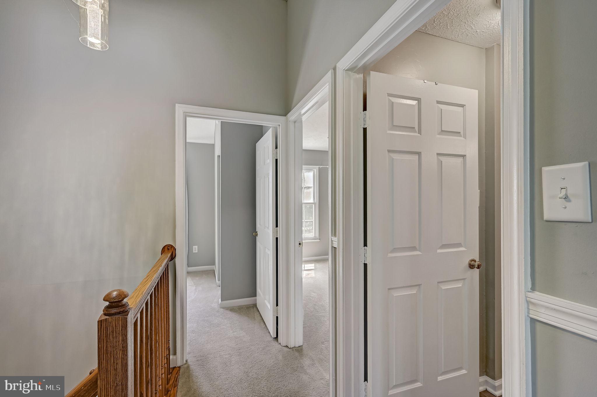 CONSTANT FRIENDSHIP - Residential