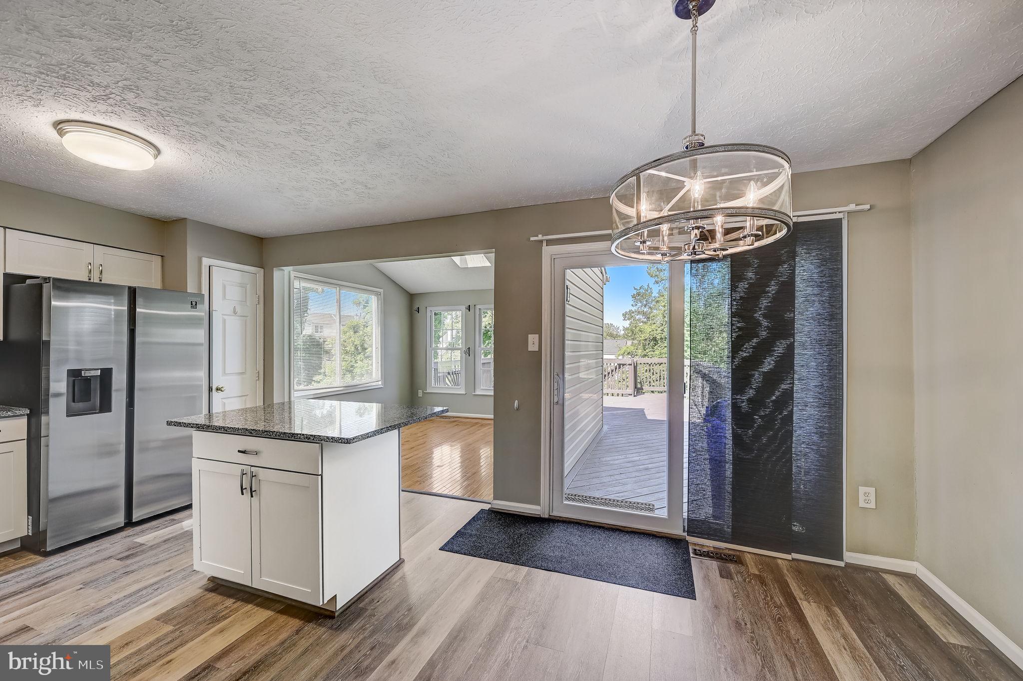 CONSTANT FRIENDSHIP - Residential