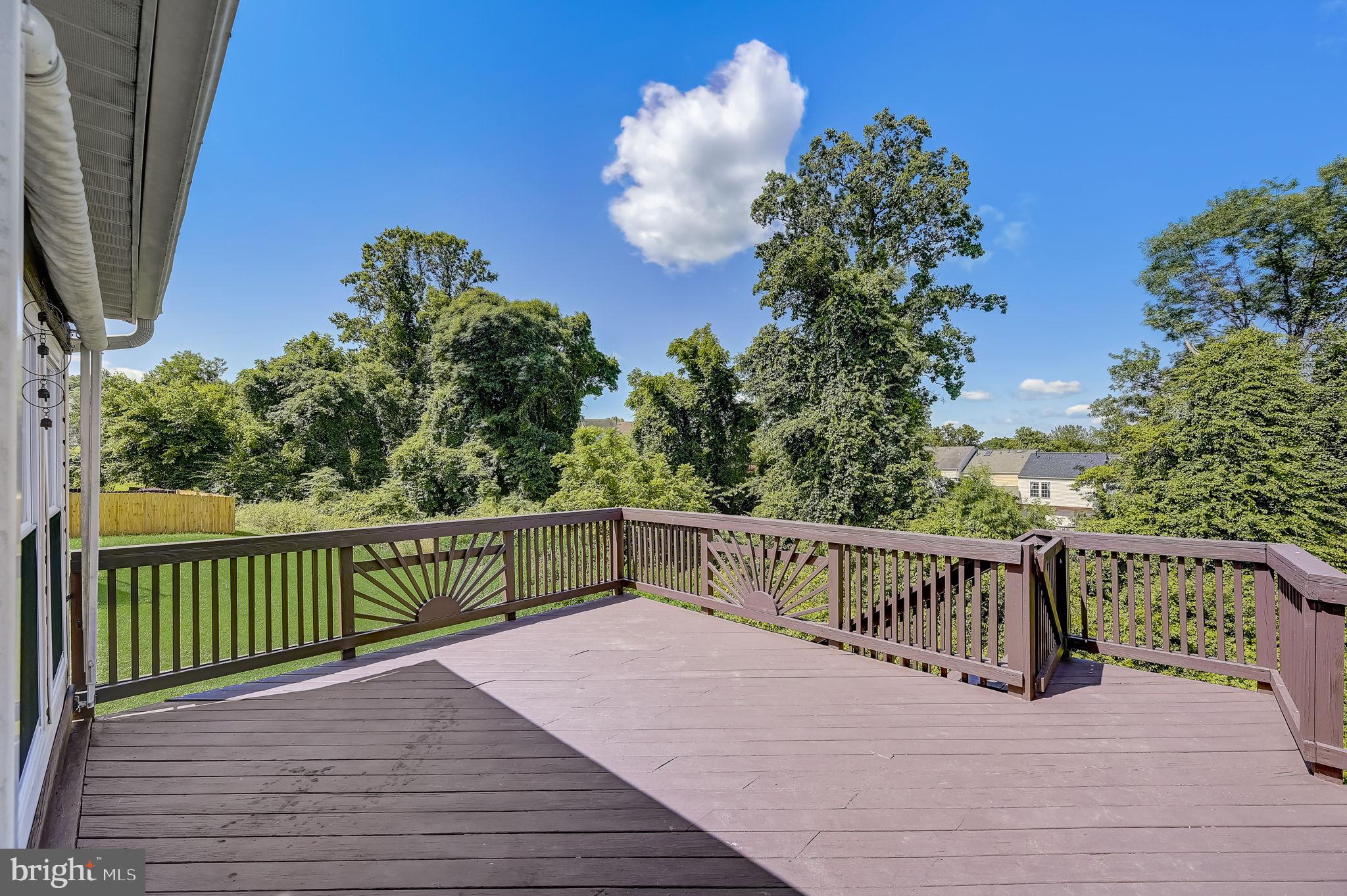 CONSTANT FRIENDSHIP - Residential