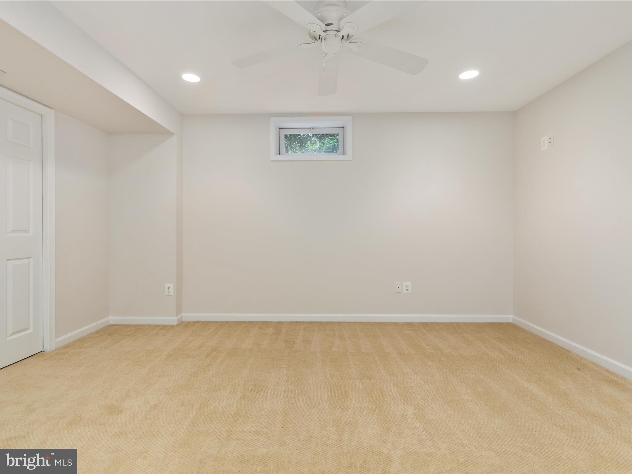 WOODLEA MANOR - Residential