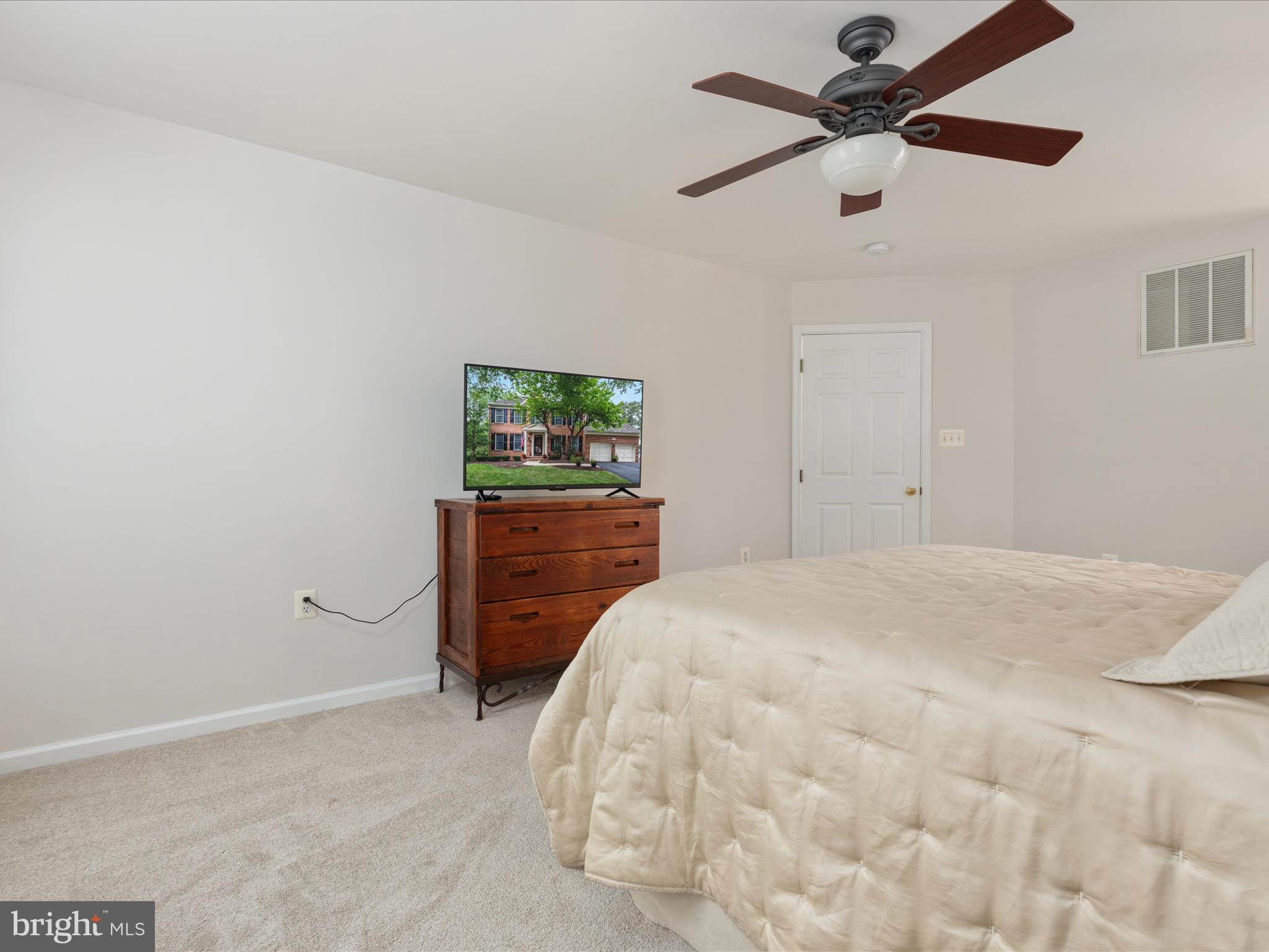 WOODLEA MANOR - Residential