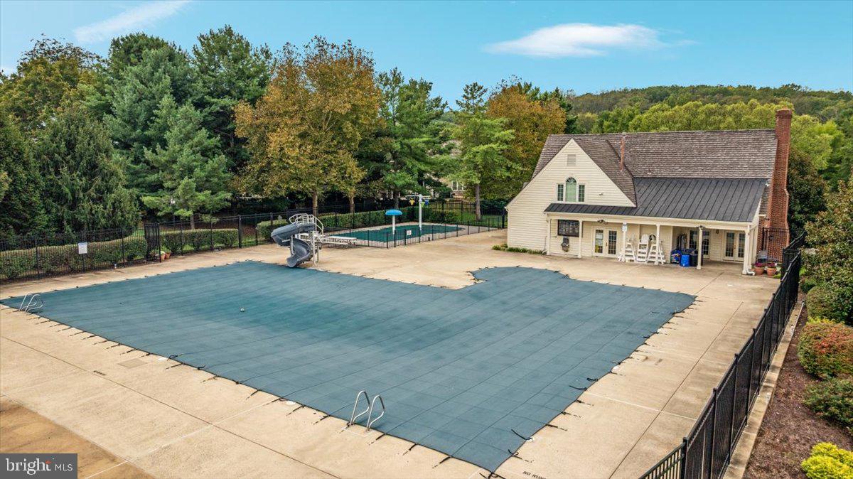 WOODLEA MANOR - Residential