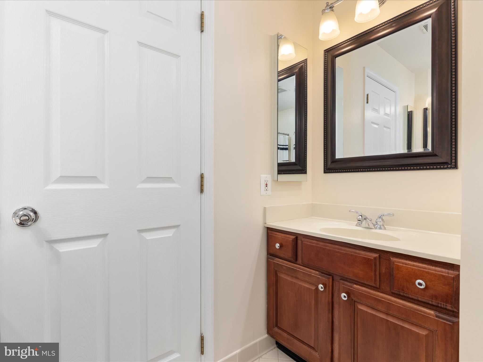 WOODLEA MANOR - Residential