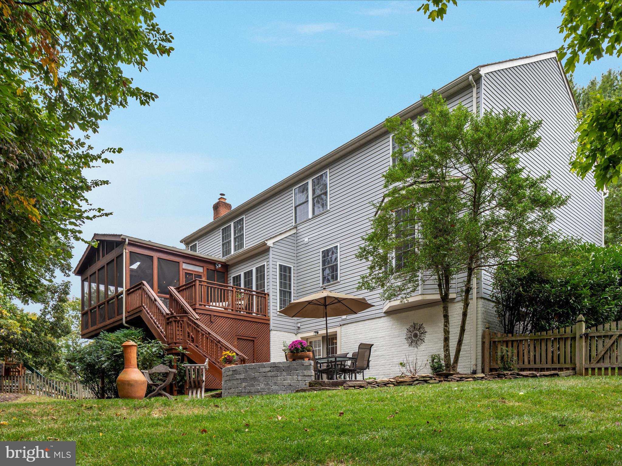 WOODLEA MANOR - Residential