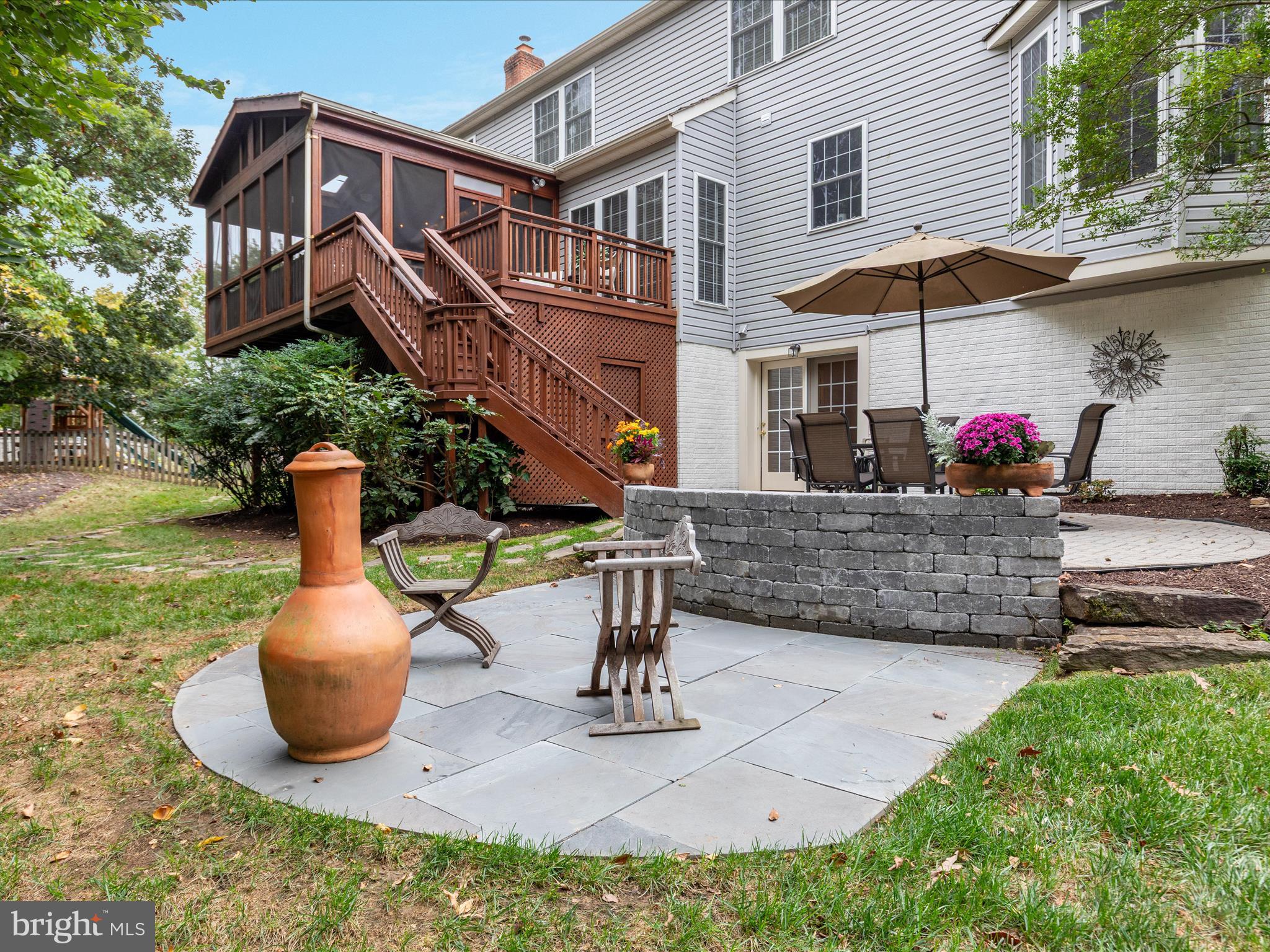 WOODLEA MANOR - Residential