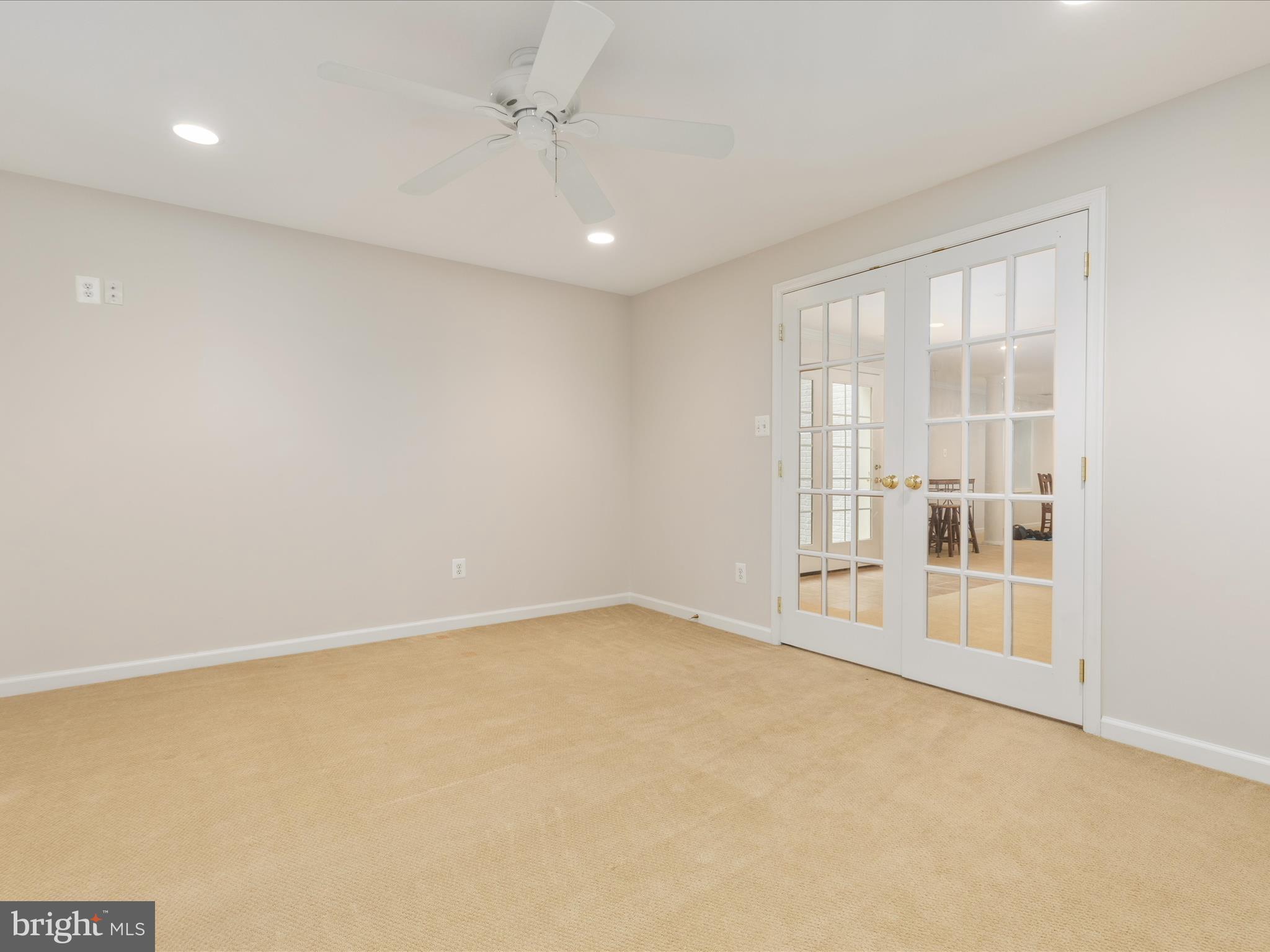 WOODLEA MANOR - Residential