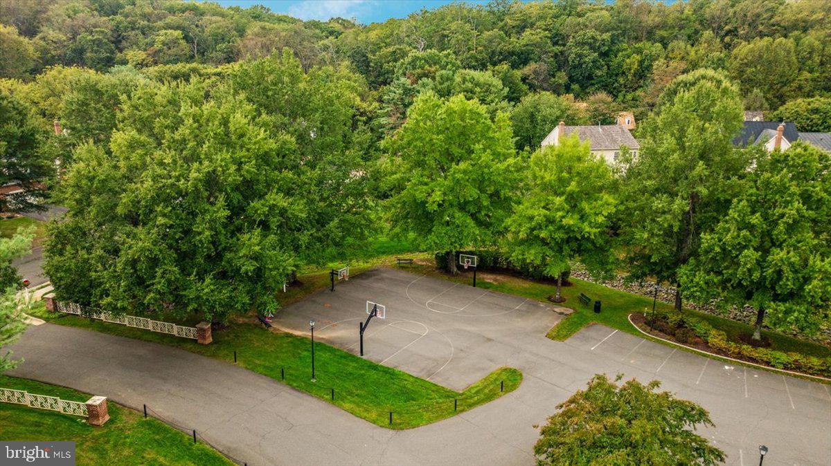 WOODLEA MANOR - Residential