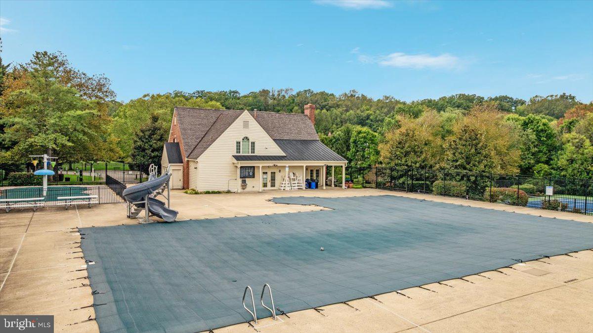 WOODLEA MANOR - Residential