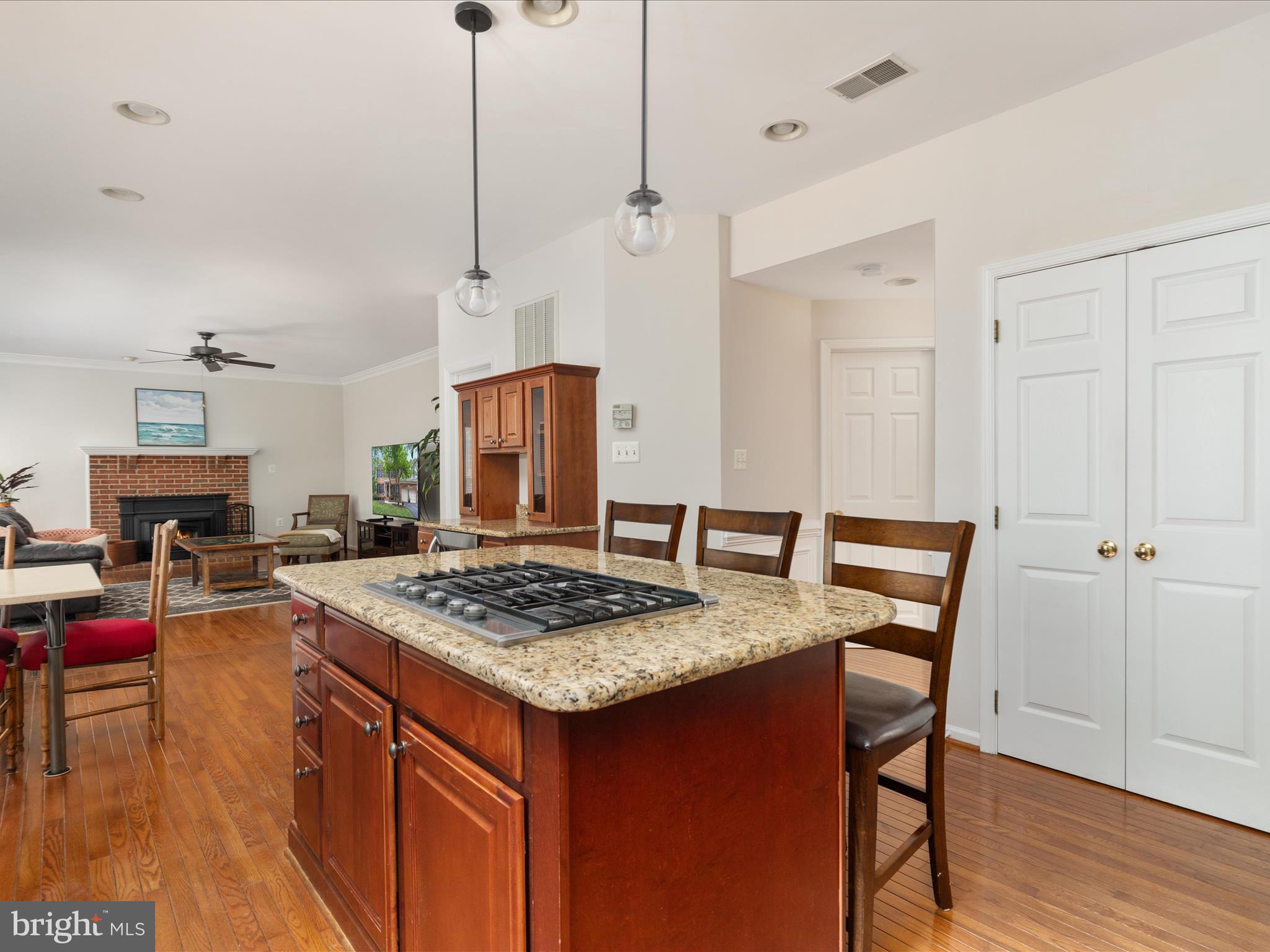 WOODLEA MANOR - Residential