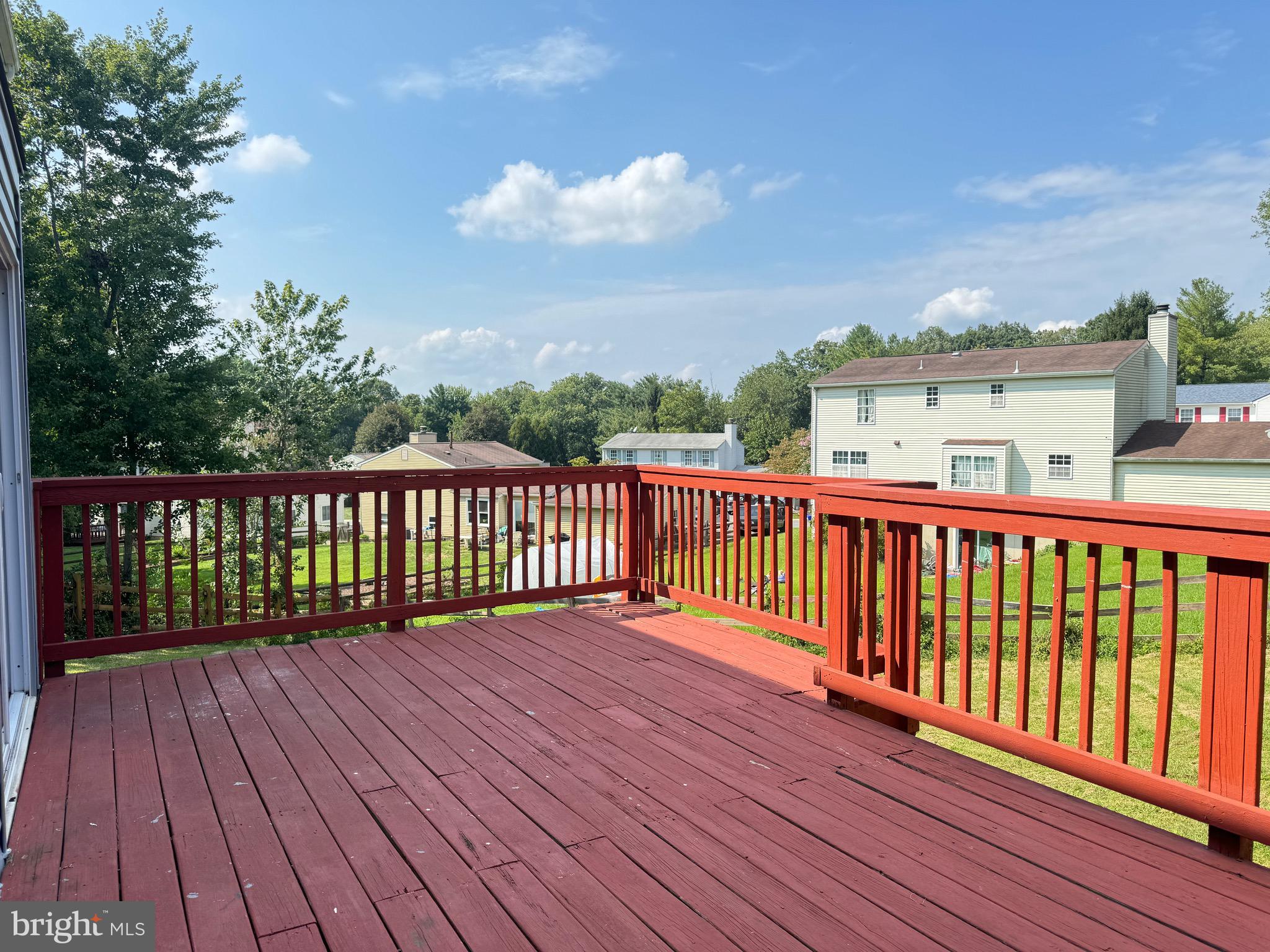 HUNTING WOODS - Residential