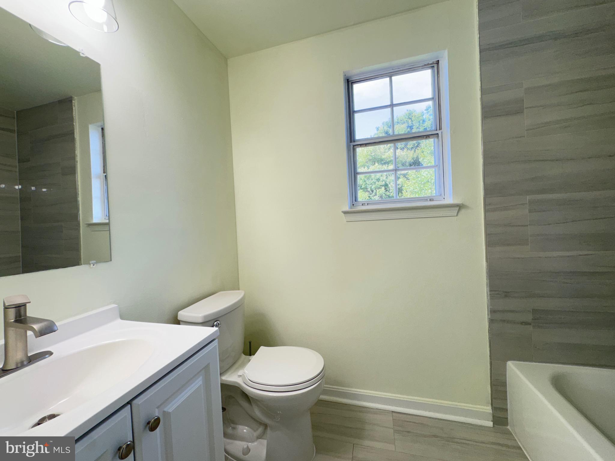 HUNTING WOODS - Residential