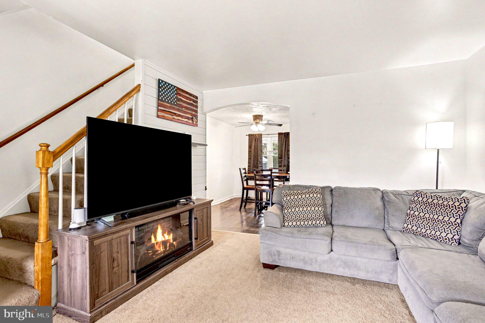 7721 CHARLESMONT