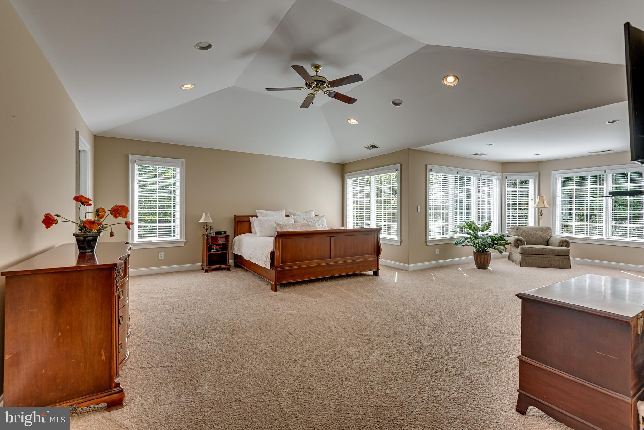 SPRING FIELDS - Residential