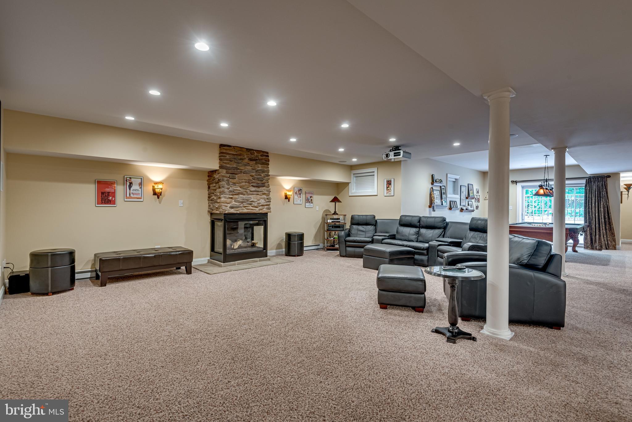 SPRING FIELDS - Residential