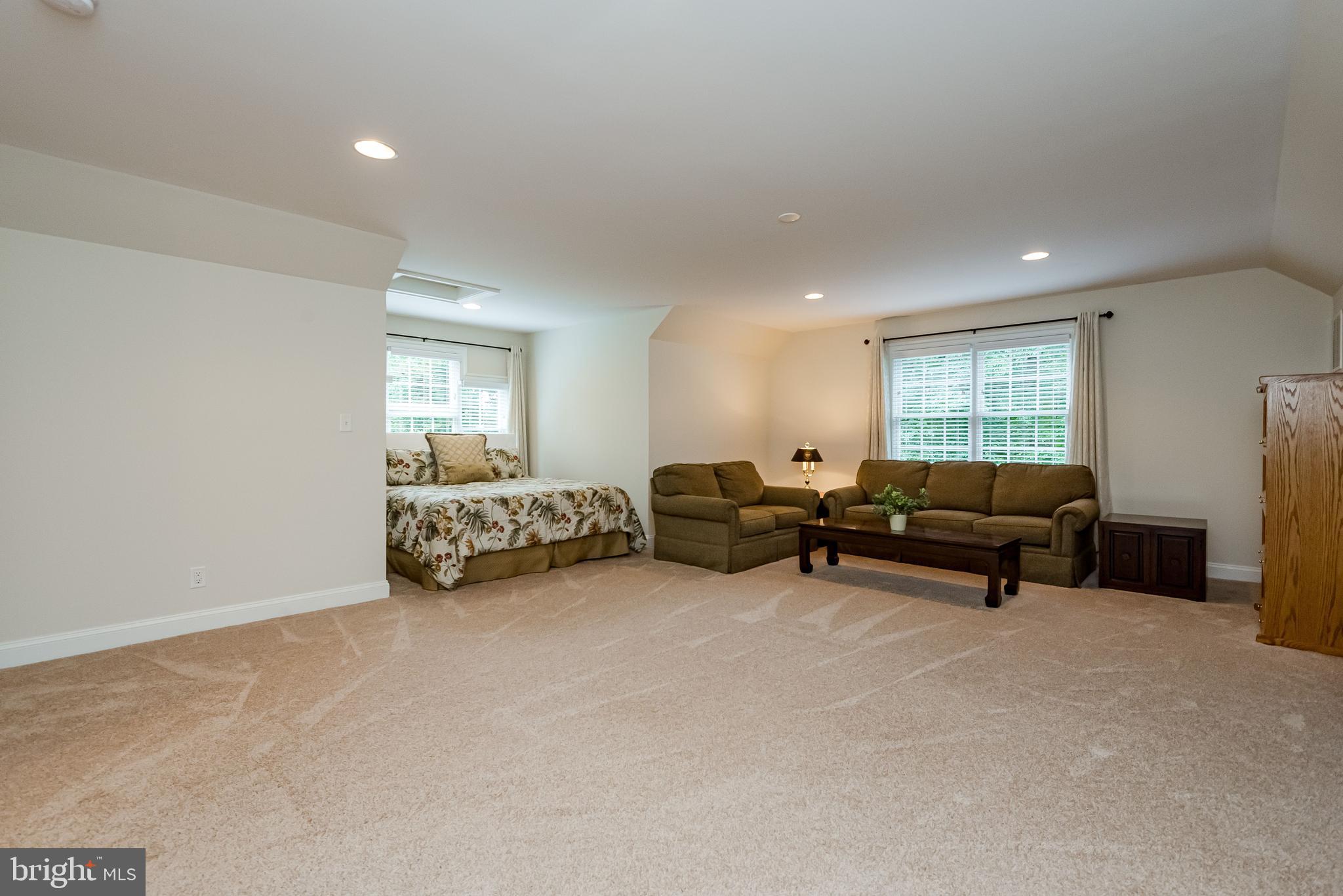 SPRING FIELDS - Residential