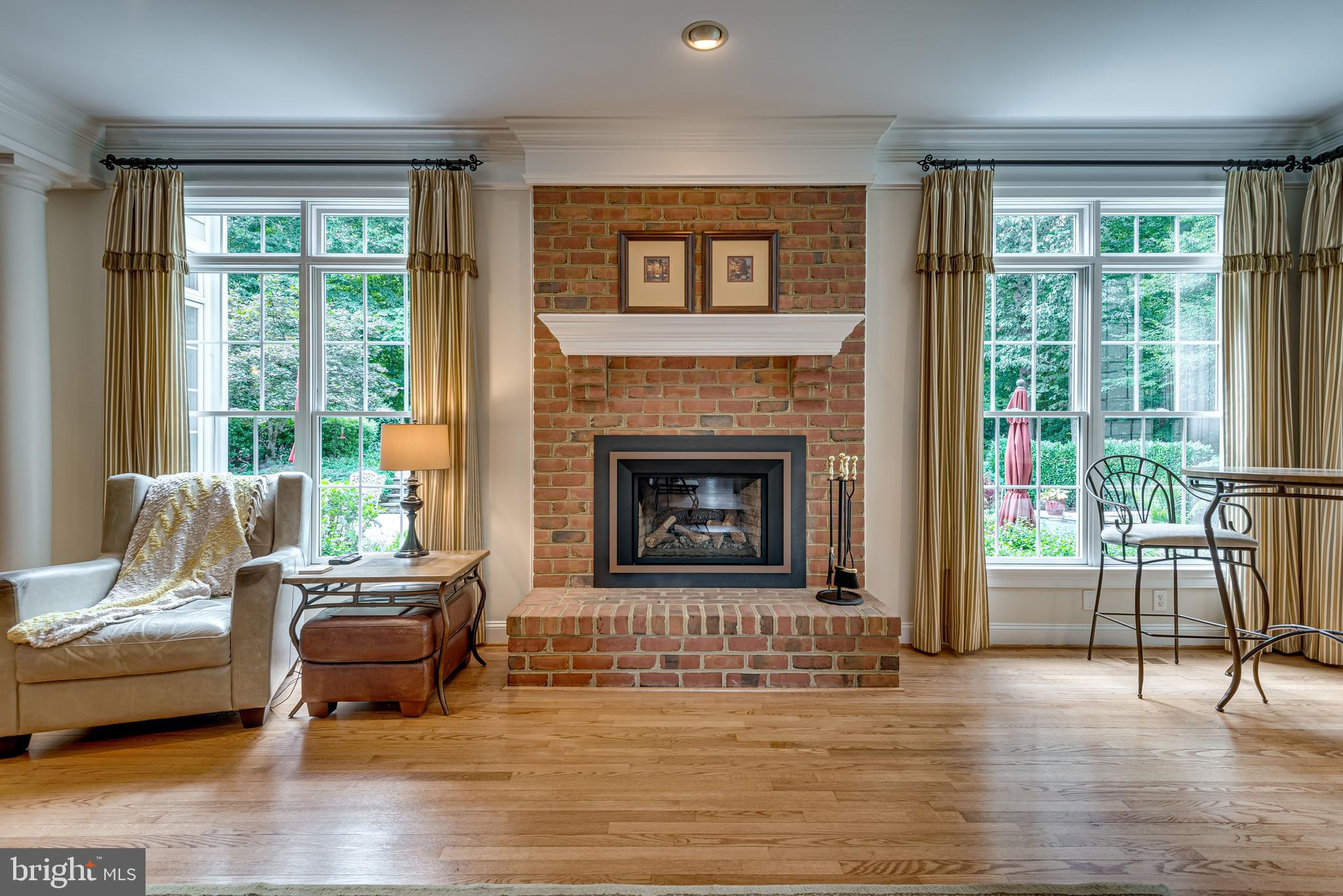 SPRING FIELDS - Residential