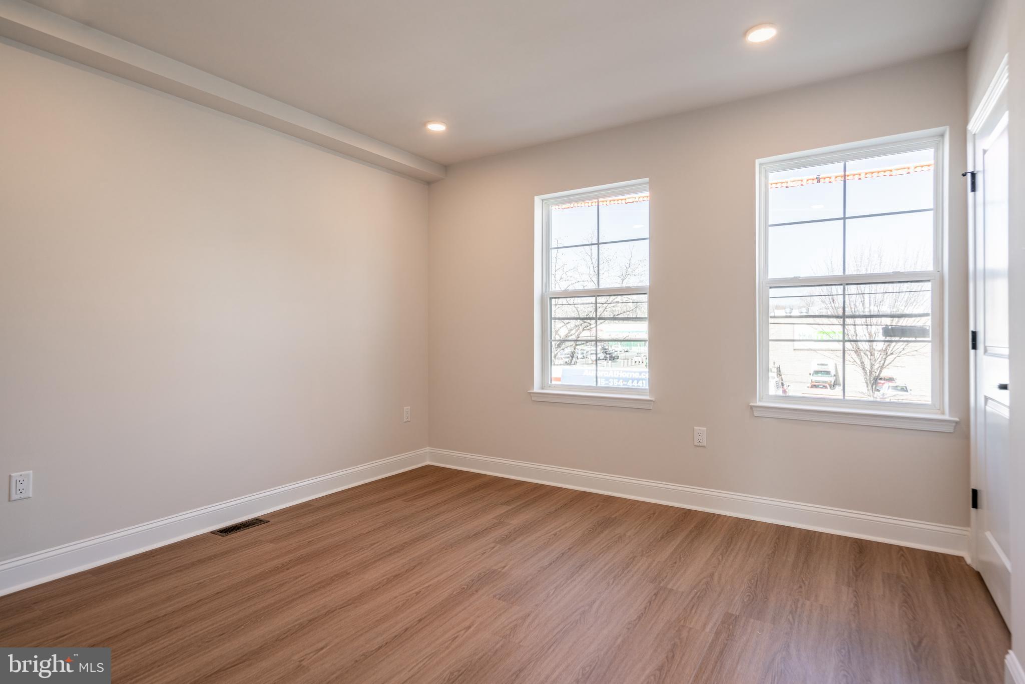 WYNNEFIELD HEIGHTS - Residential