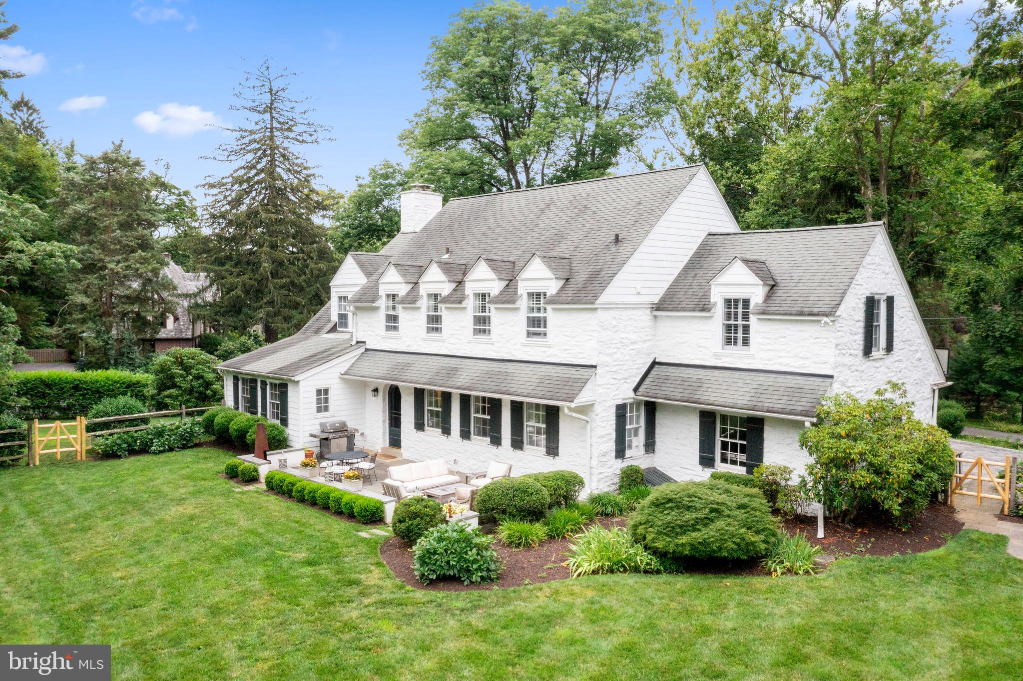 ASHWOOD MANOR - Residential