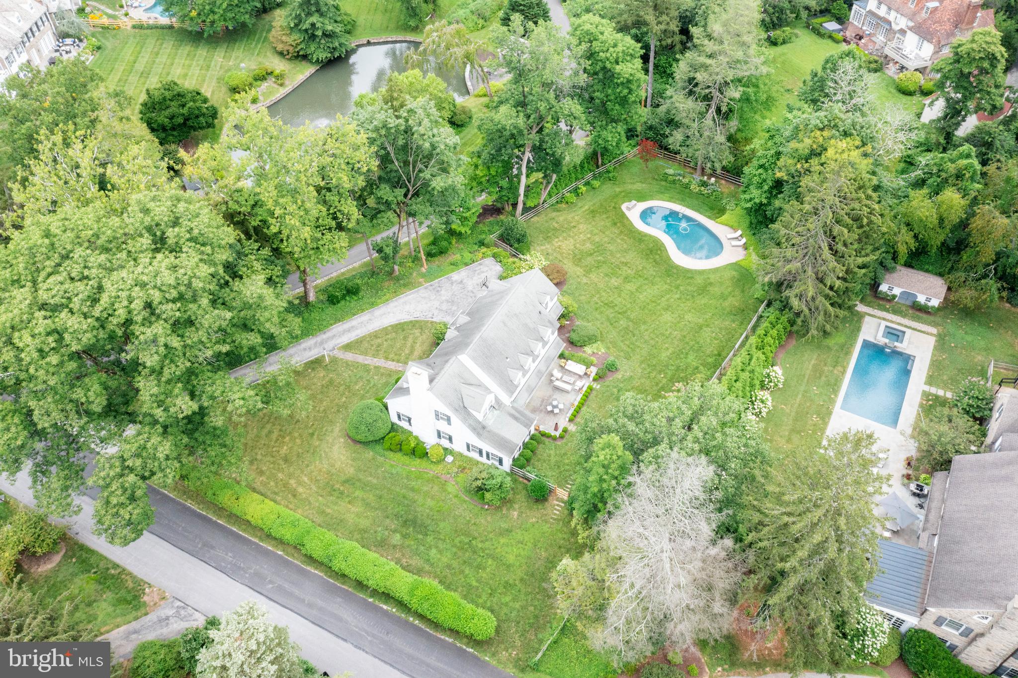 ASHWOOD MANOR - Residential