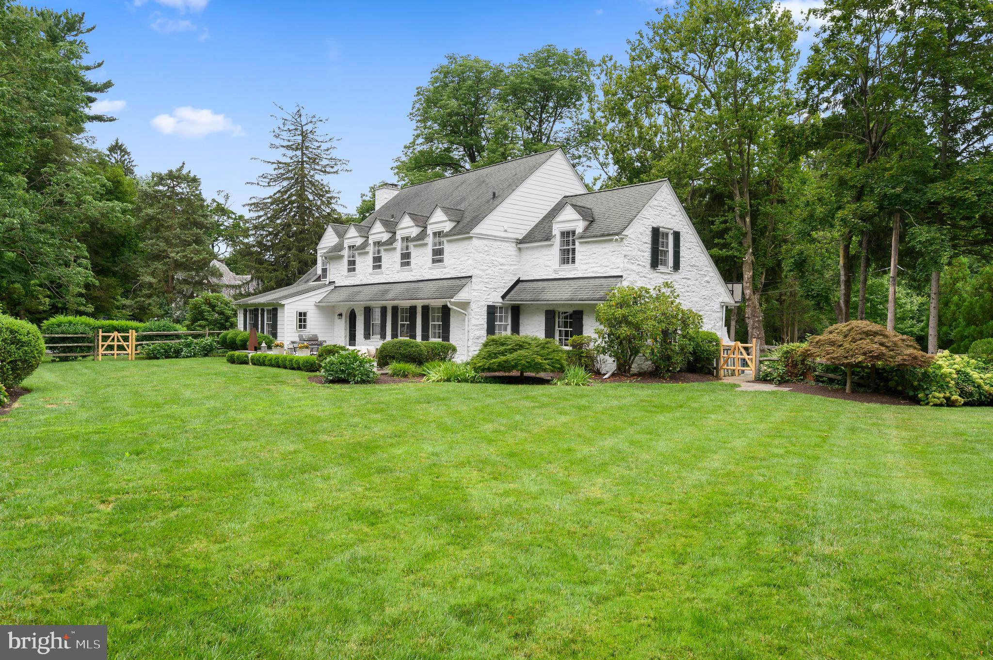 ASHWOOD MANOR - Residential