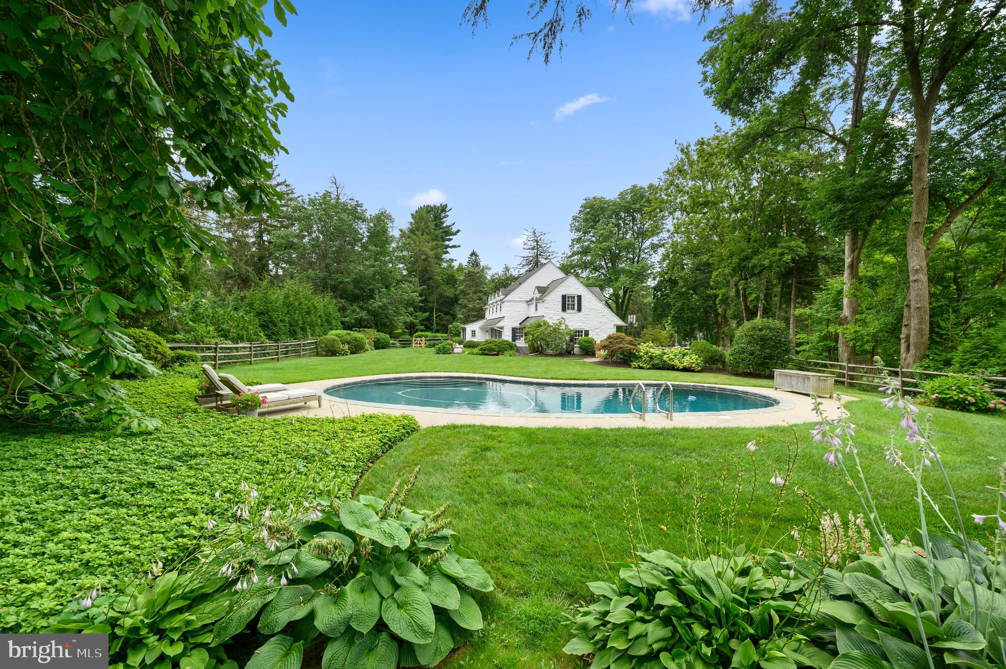 ASHWOOD MANOR - Residential