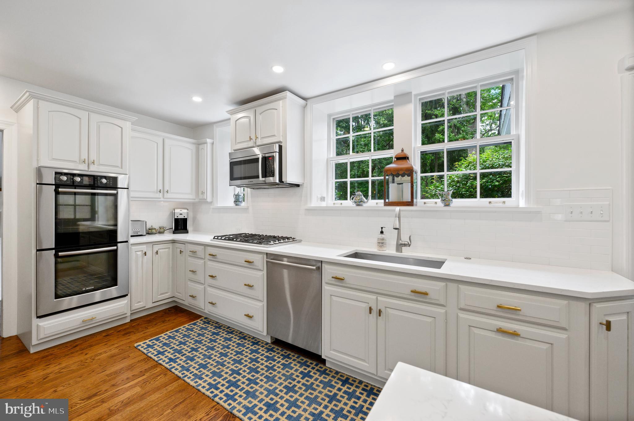 ASHWOOD MANOR - Residential