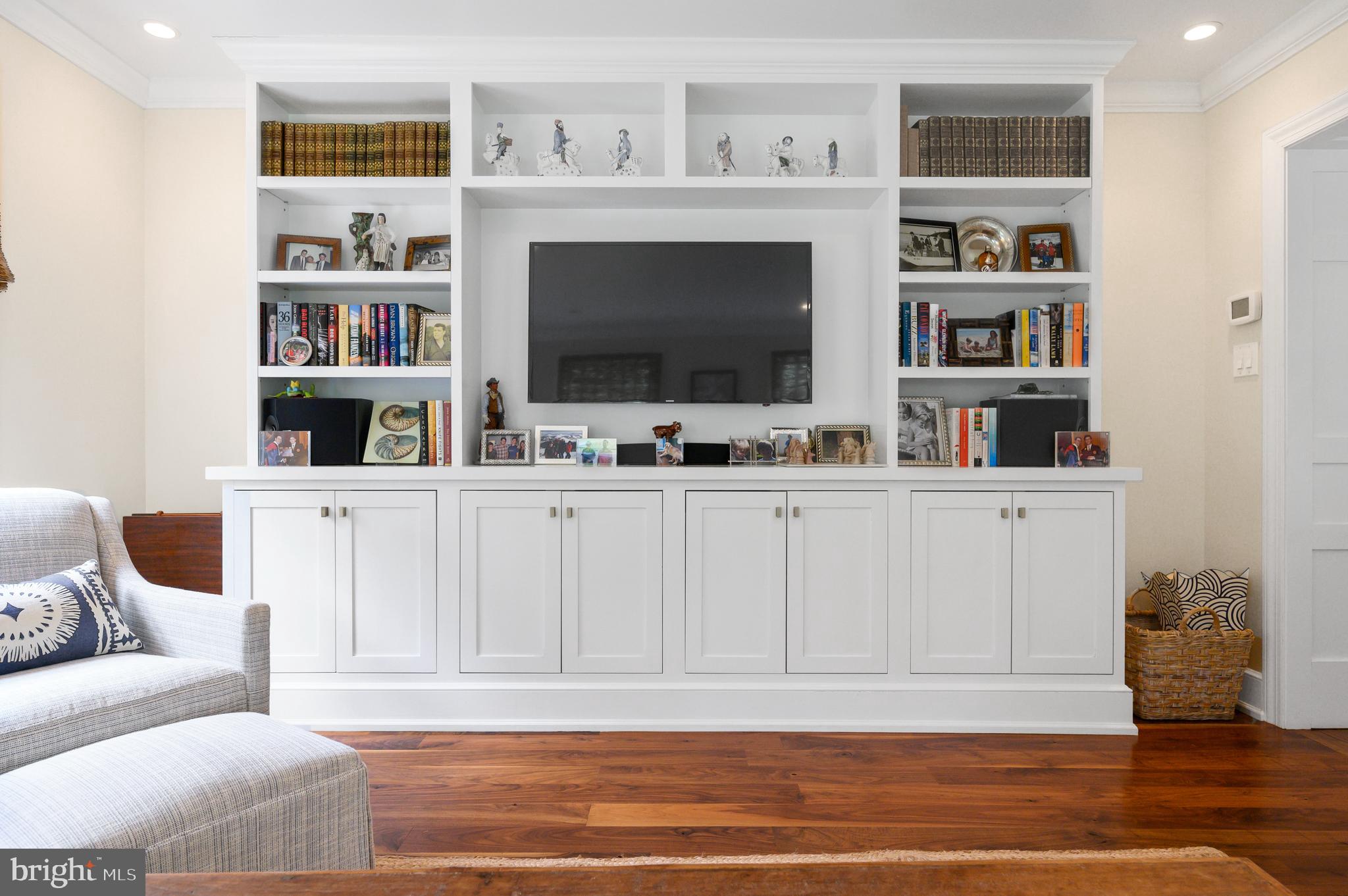 ASHWOOD MANOR - Residential