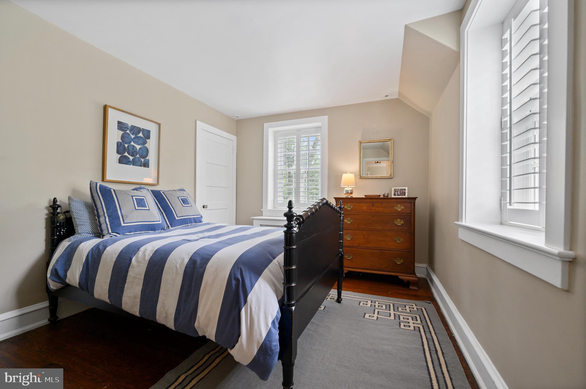 ASHWOOD MANOR - Residential