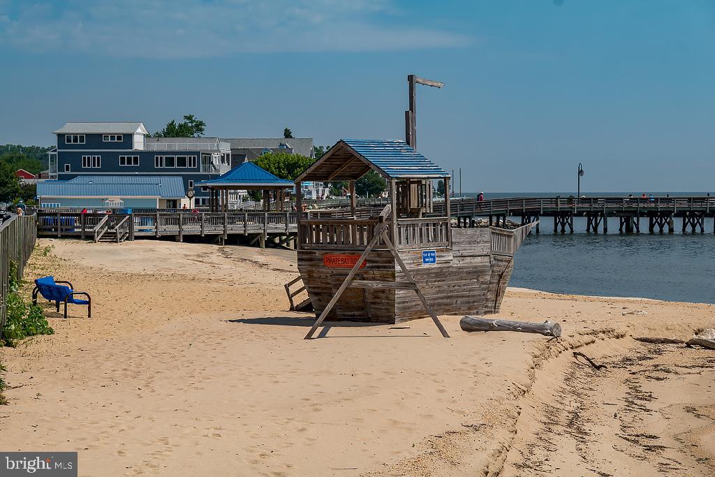 NORTH CHESAPEAKE BEACH - Residential
