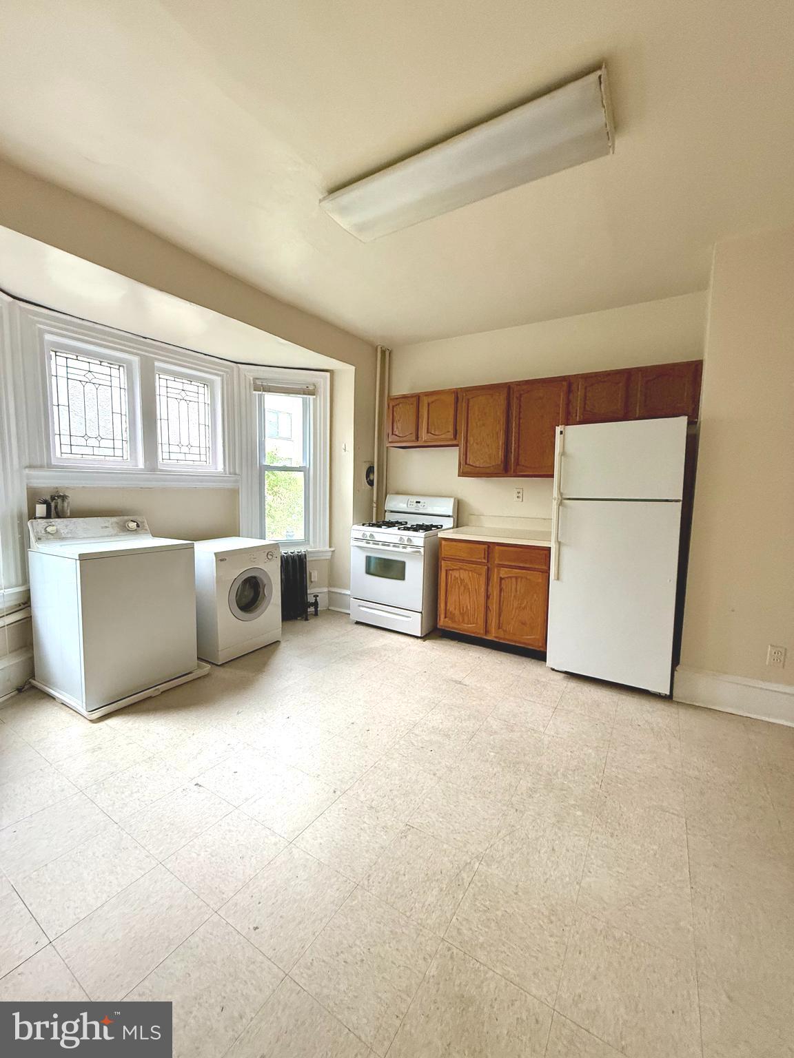 UNIVERSITY CITY - Residential Lease