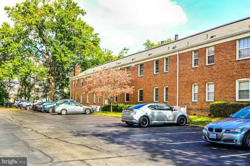 CAMBRIDGE COURTS - Residential