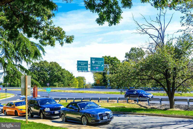 CAMBRIDGE COURTS - Residential
