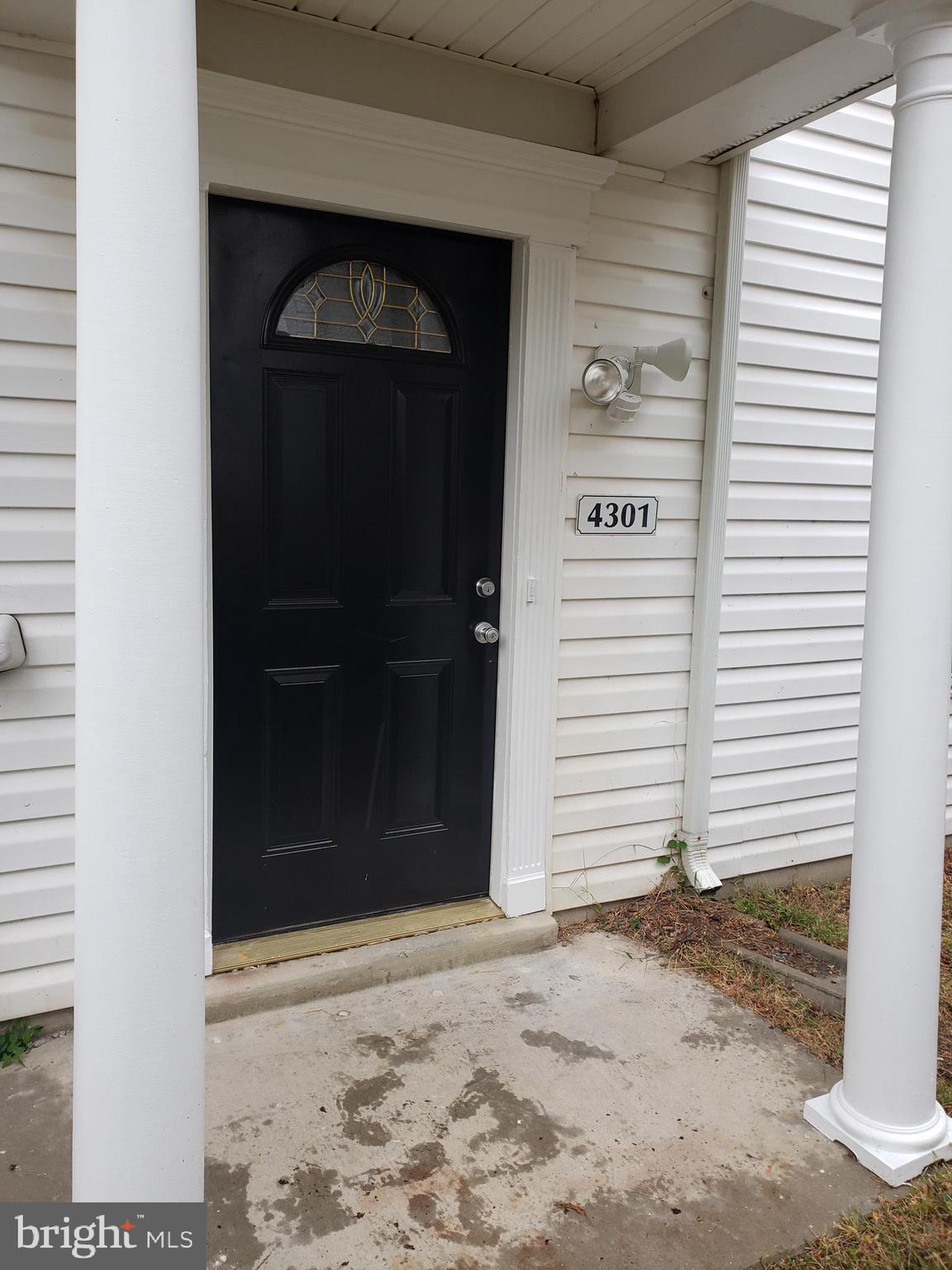 APPLEGATE CONDO - Residential