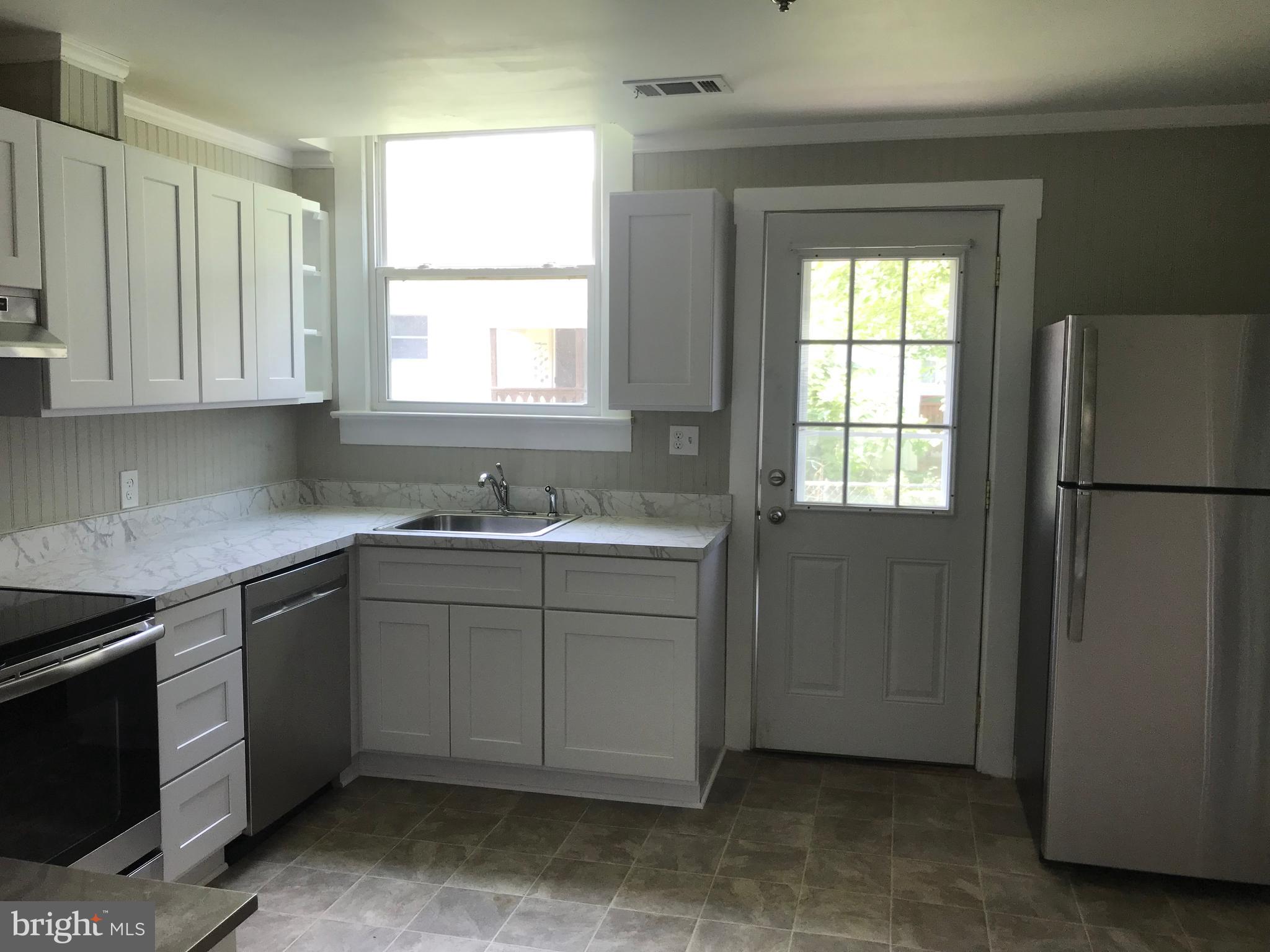 OWINGS BEACH - Residential Lease