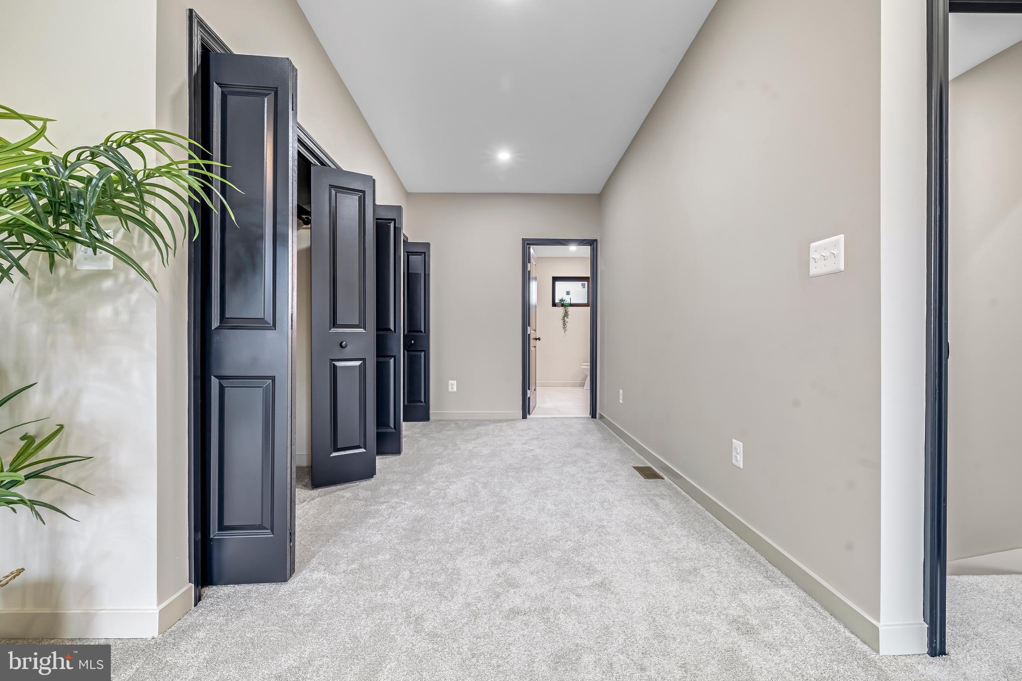 EAST BALTIMORE MIDWAY - Residential