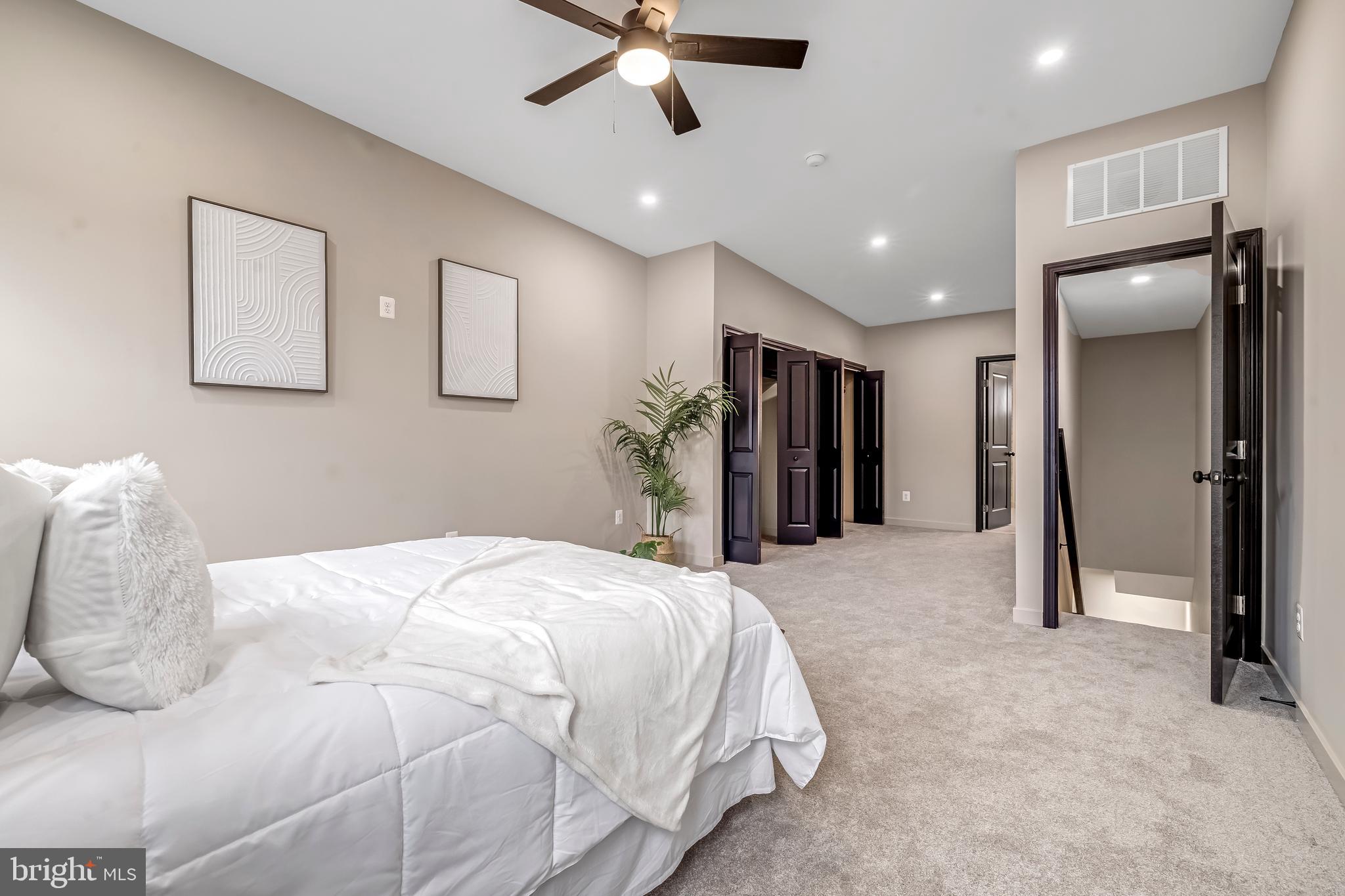 EAST BALTIMORE MIDWAY - Residential