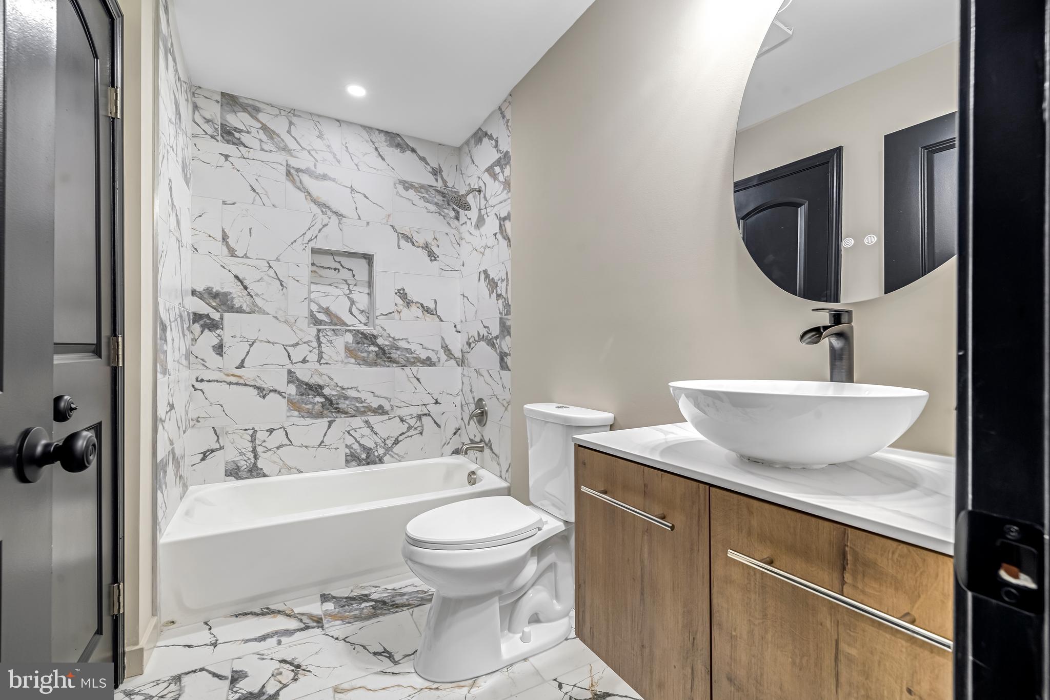 EAST BALTIMORE MIDWAY - Residential