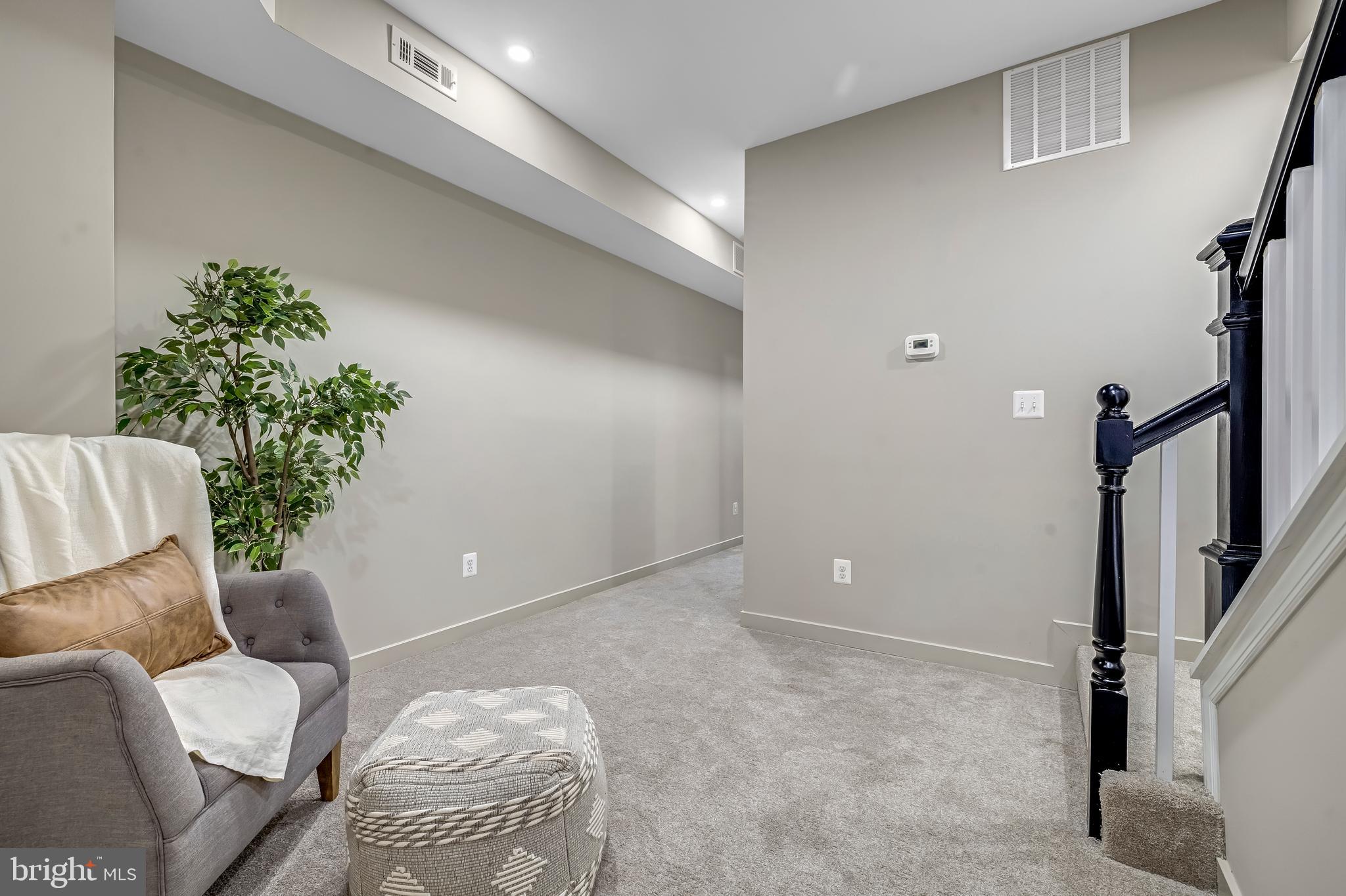 EAST BALTIMORE MIDWAY - Residential