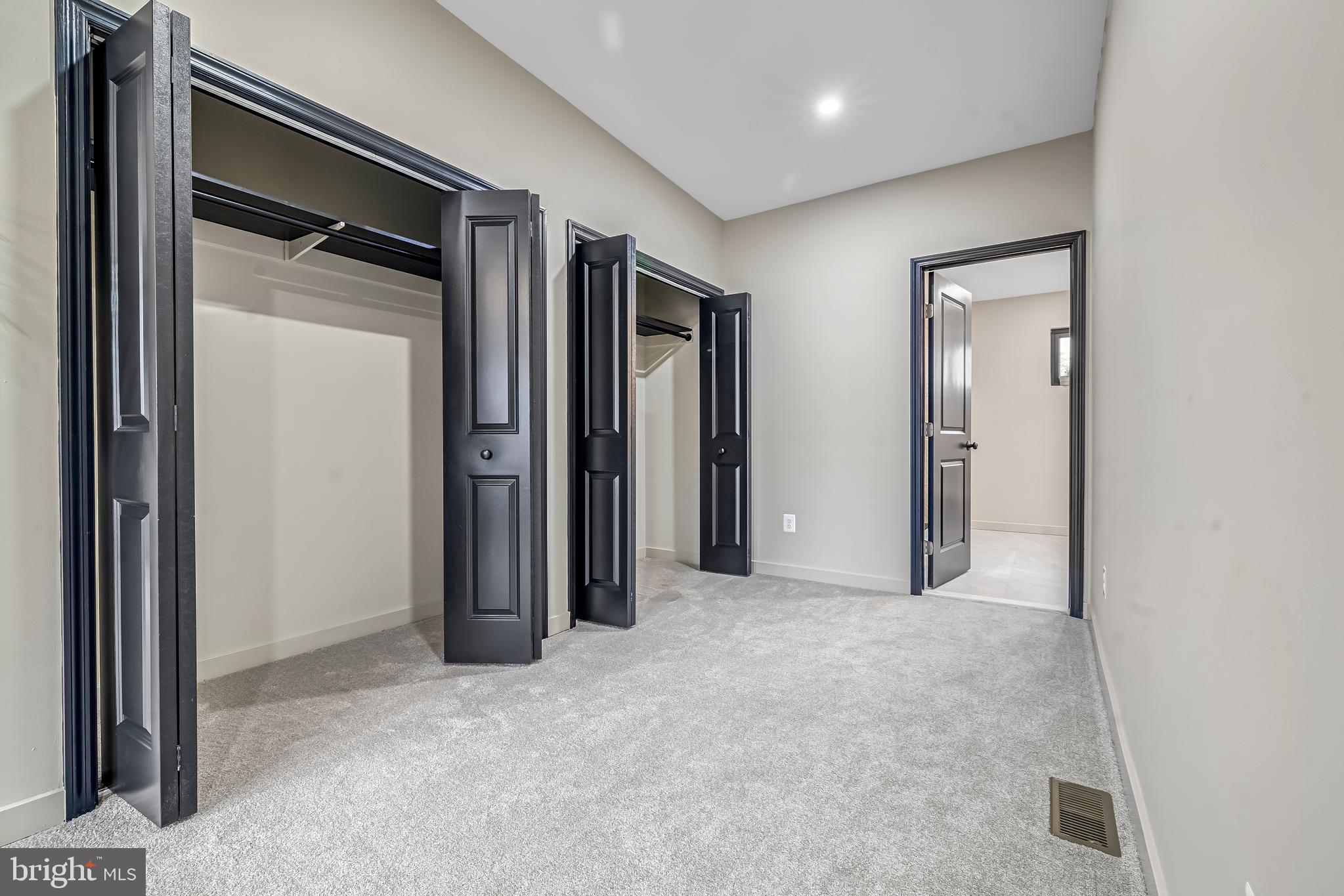 EAST BALTIMORE MIDWAY - Residential